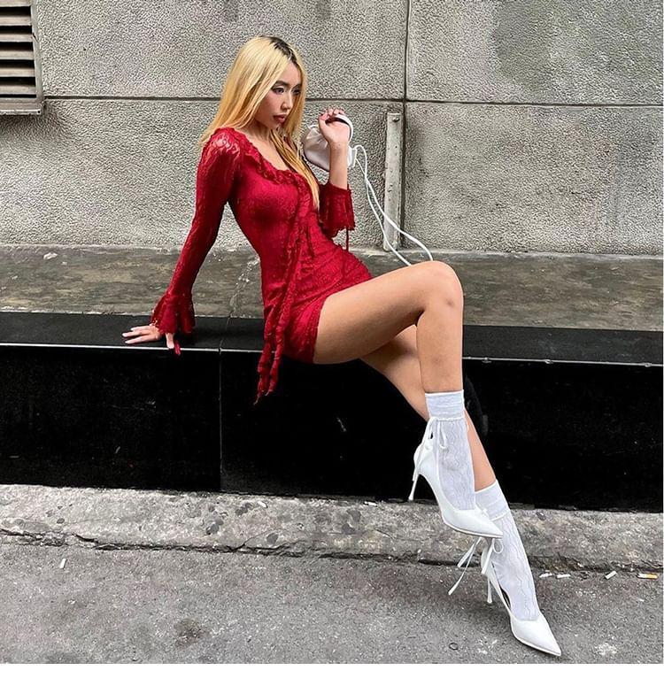 Flared-Sleeve Scoop Neck Lace Mini Bodycon Dress Product Image