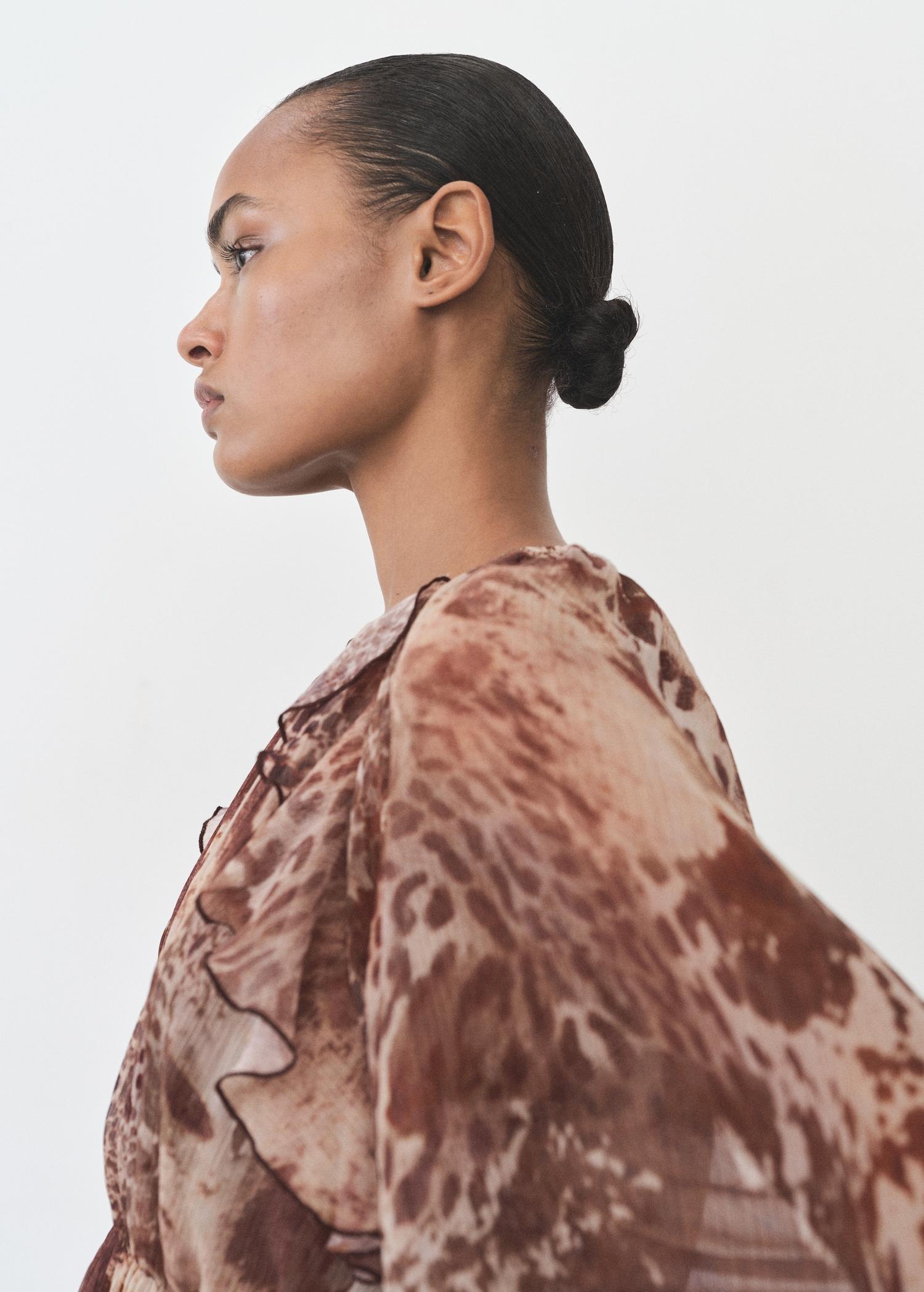 Vestido corto estampado volantes - Women | MANGO USA Product Image