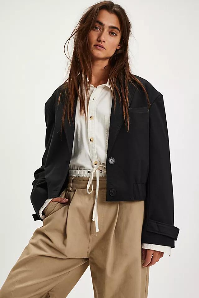 Agnes Solid Jacket Product Image