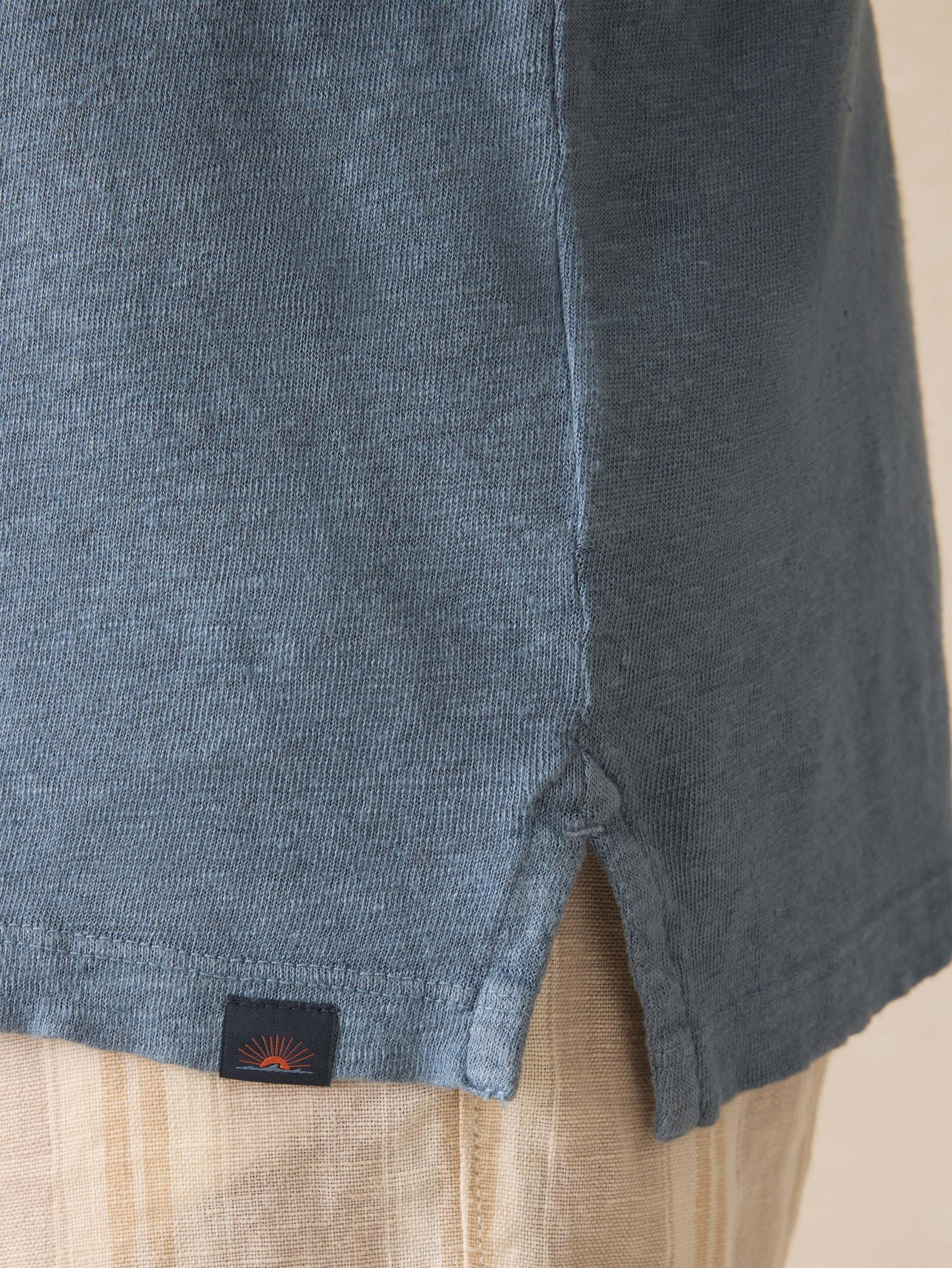 Short-Sleeve Linen Polo - Deep Marine Male Product Image