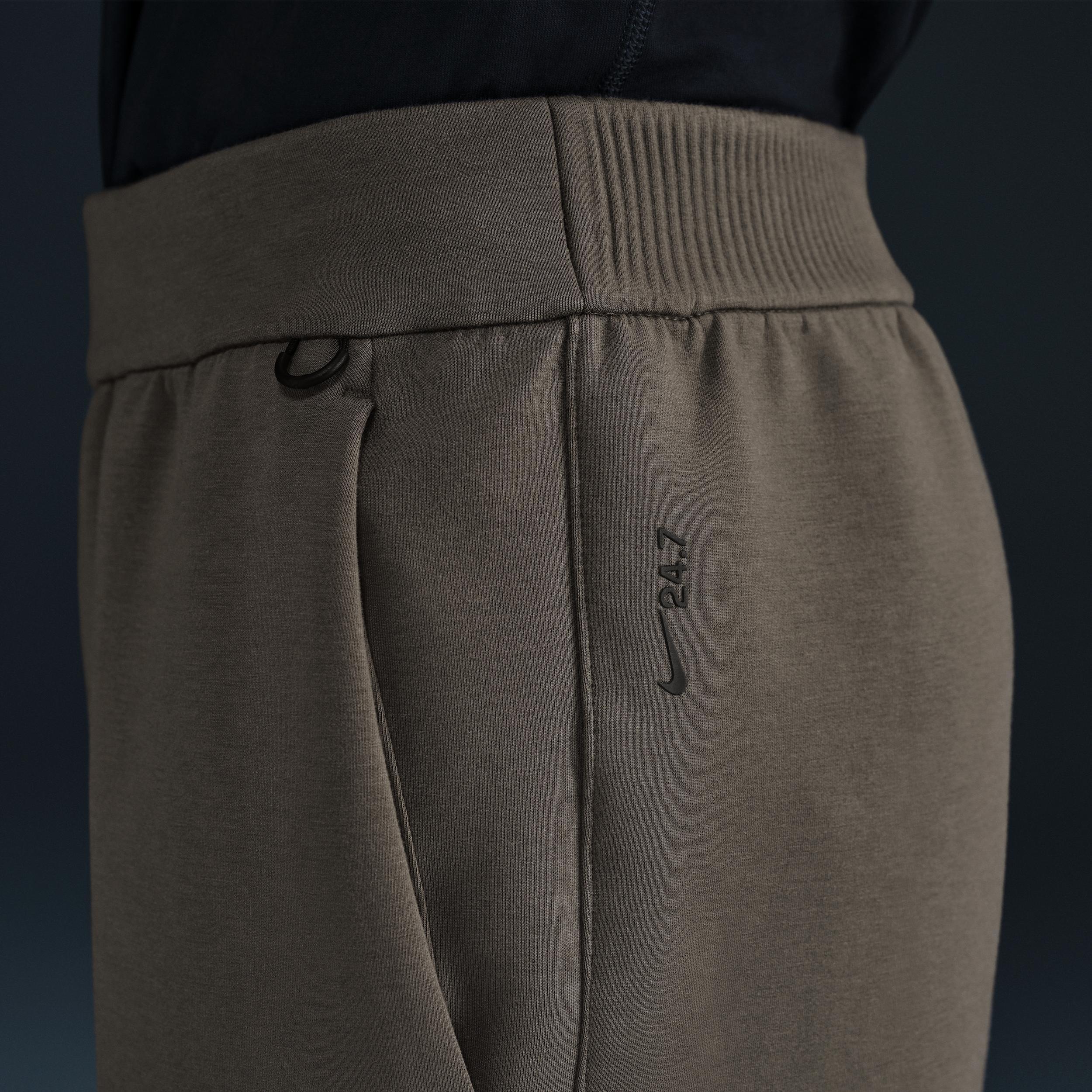Nike Men's 24.7 ImpossiblySoft Dri-FIT Pants Product Image