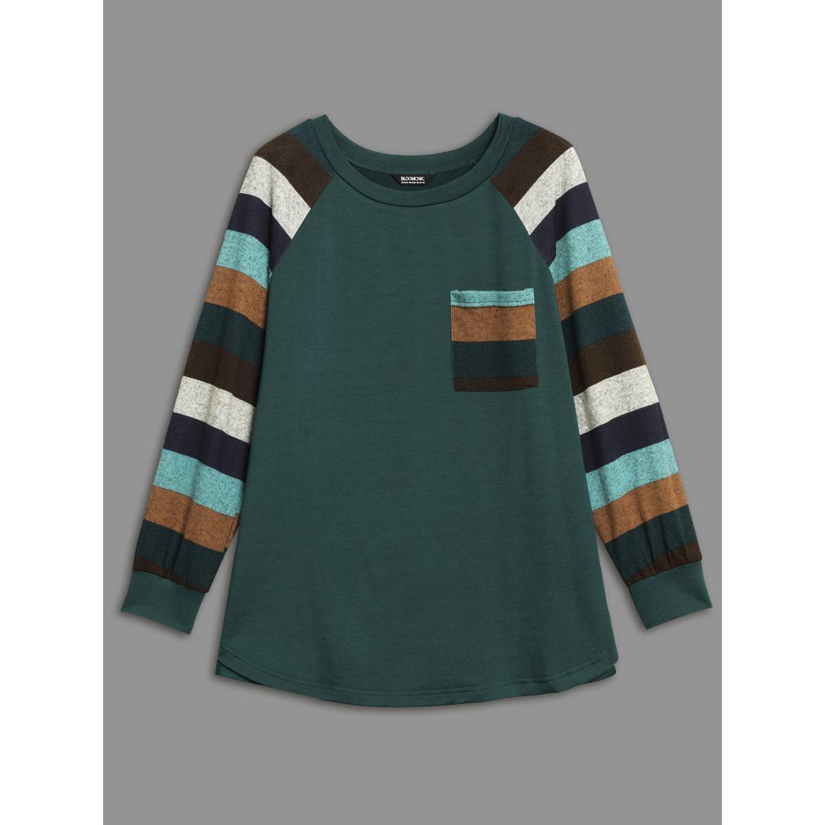 Plus Size Contrast Patched Pocket Raglan Sleeve Sweatshirt Women Cyan Casual Contrast Round Neck Everyday Sweatshirts BloomChic 22-24/3X Product Image