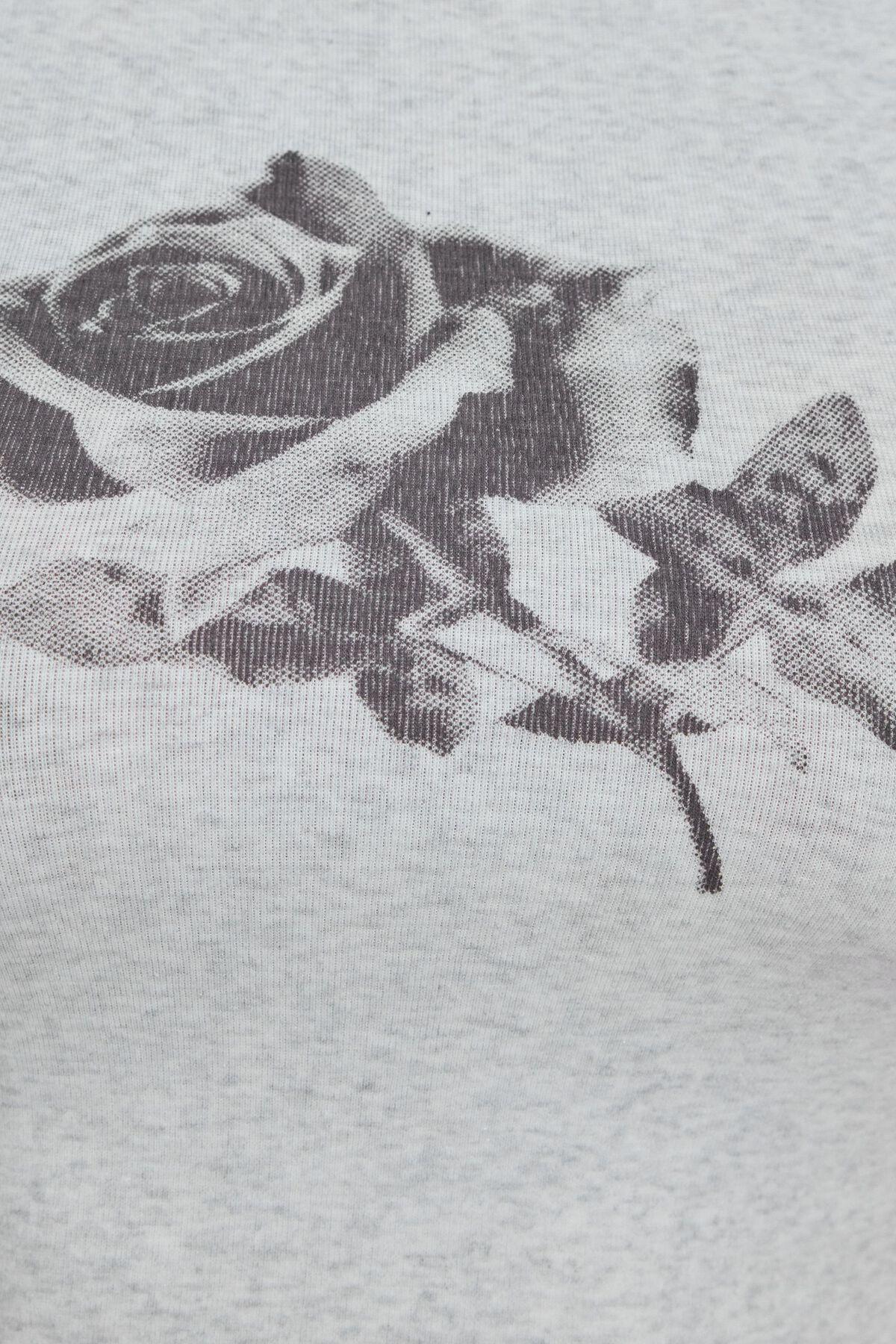 Sleek Sweetheart T Shirt Product Image