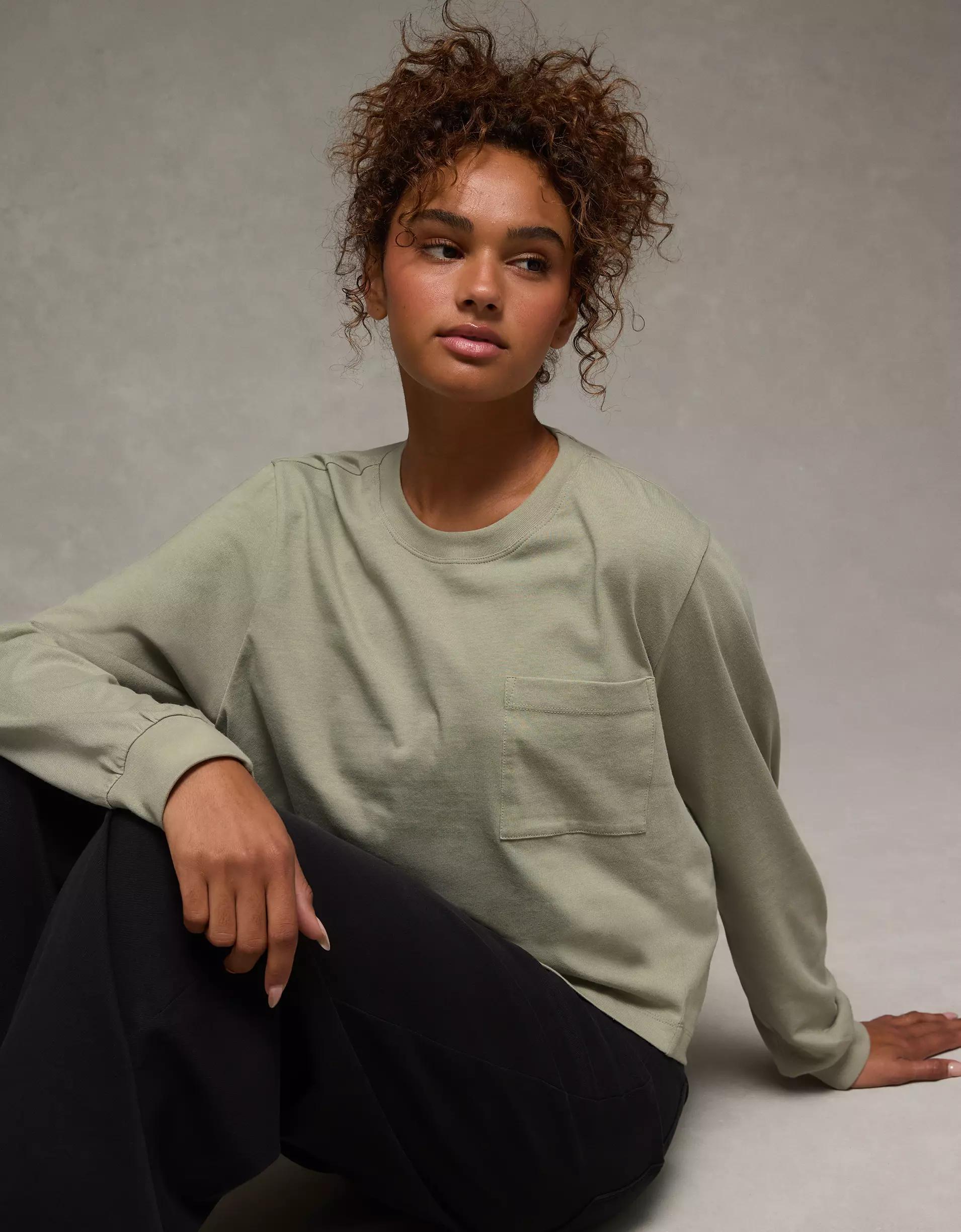AE Everyday Luxe Long Sleeve T-Shirt Product Image