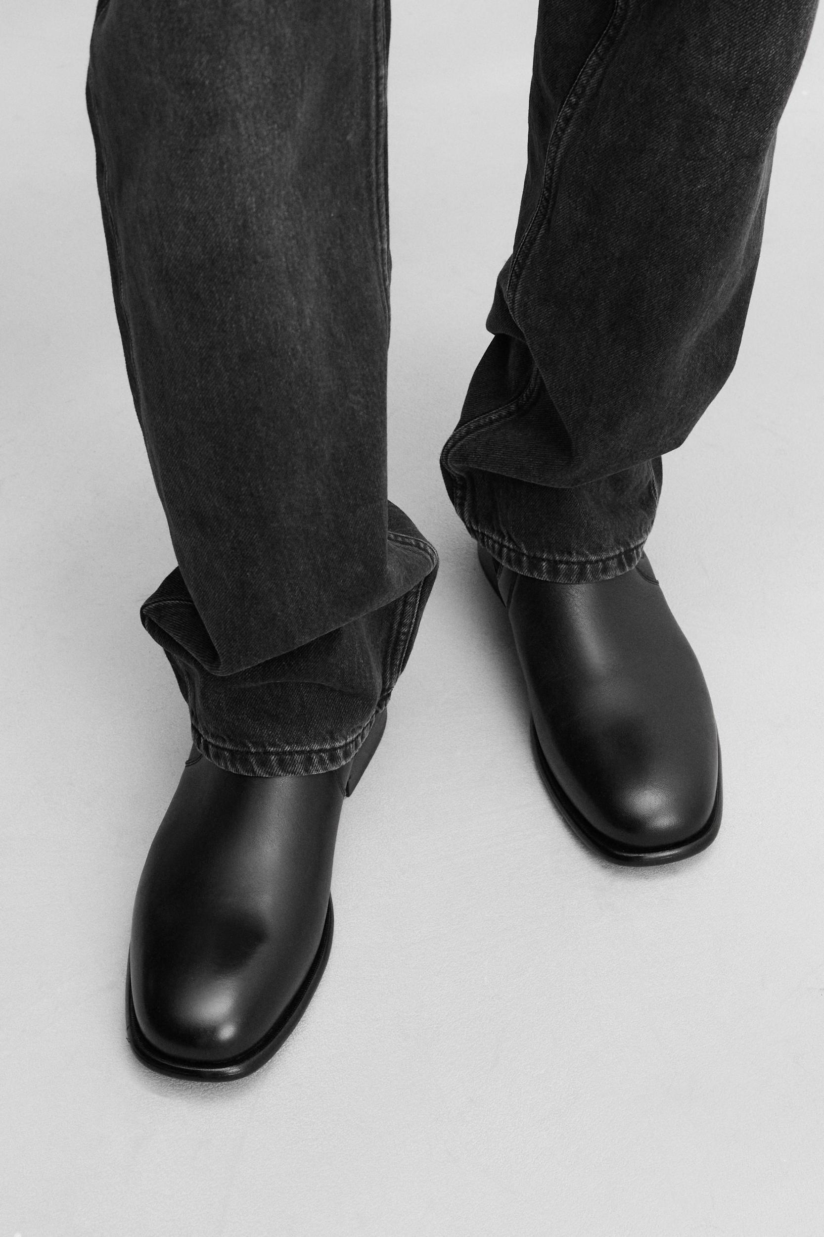 LEATHER CHELSEA BOOTS Product Image
