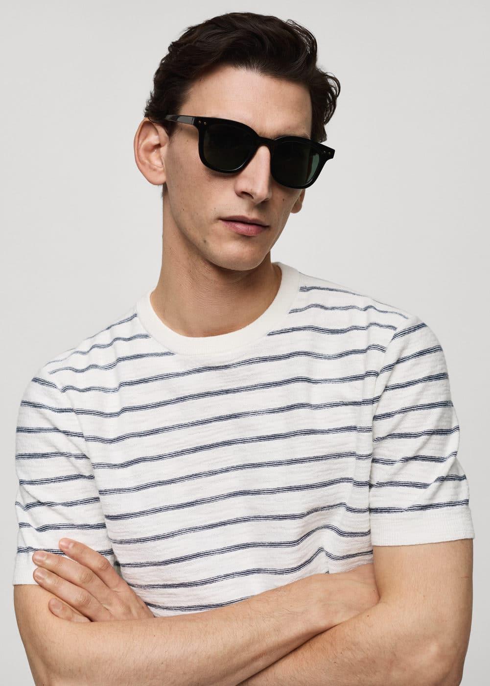 Striped knit cotton t-shirt - Men | MANGO USA Product Image
