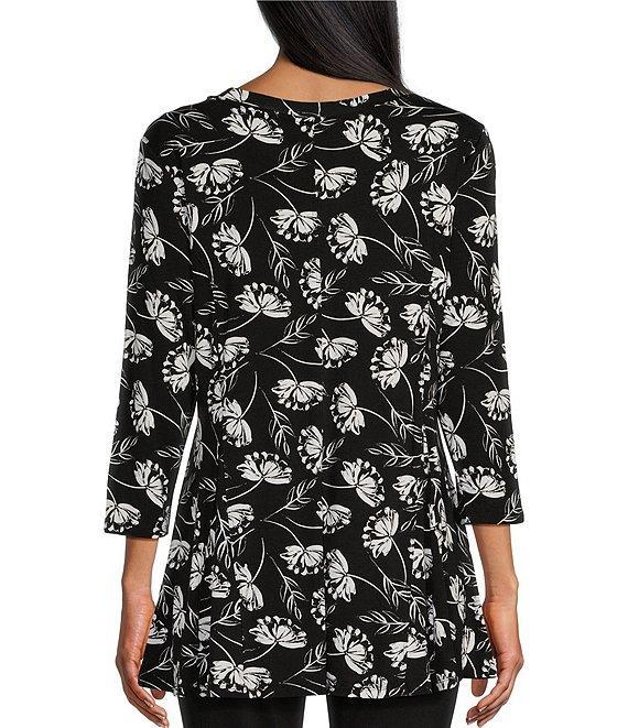 Intro Petite Size Knit Jersey Floral Print Scoop Neck 3/4 Sleeve Flare Hem Top Product Image
