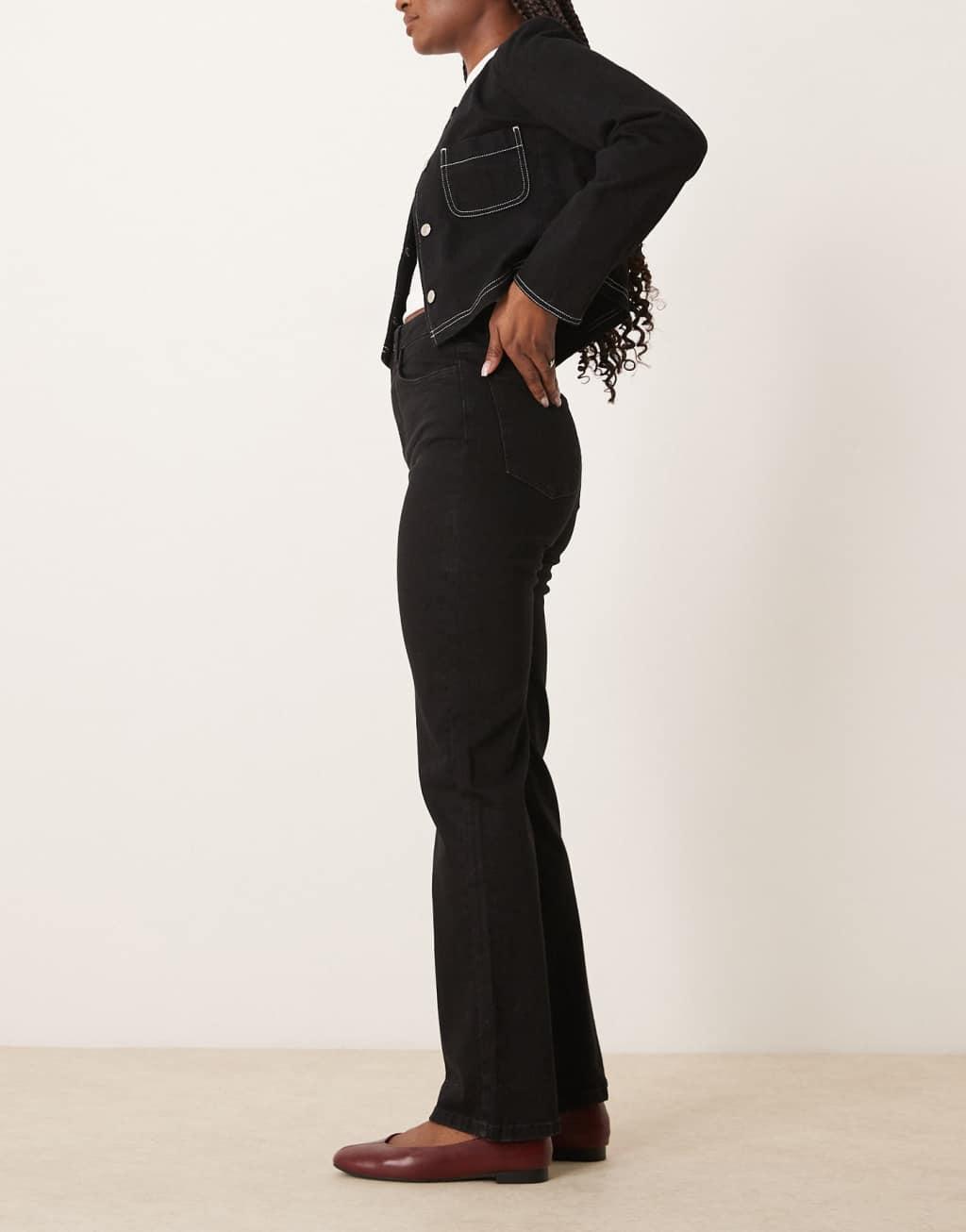 ASOS DESIGN comfort stretch straight leg jeans with twisted seam Product Image