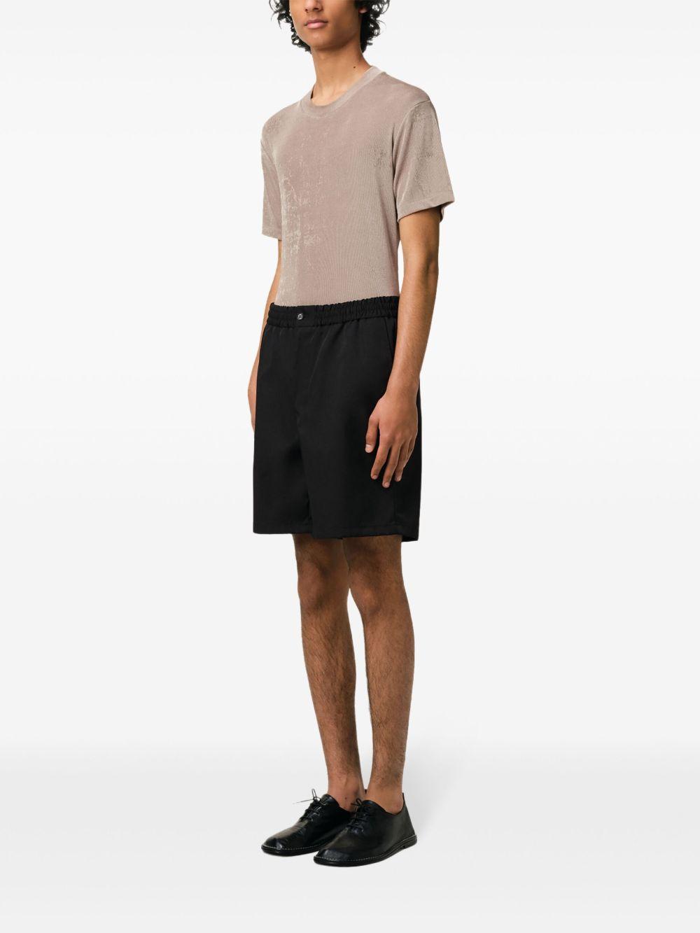 elasticated-waist shorts Product Image