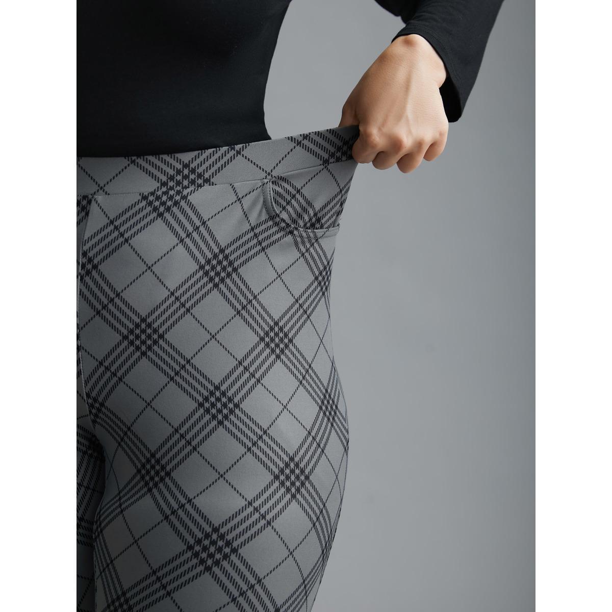 Plus Size Plaid Pattern Mid-Rise Skinny Pants Women DimGray Elegant Medium stretch Skinny Mid Rise Everyday Leggings BloomChic 28/5X Product Image