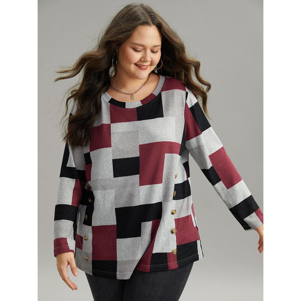 Plus Size Colorblock Contrast Button Detail T-shirt Multicolor Women Casual Contrast Geometric Round Neck Dailywear T-shirts BloomChic 12/L Product Image