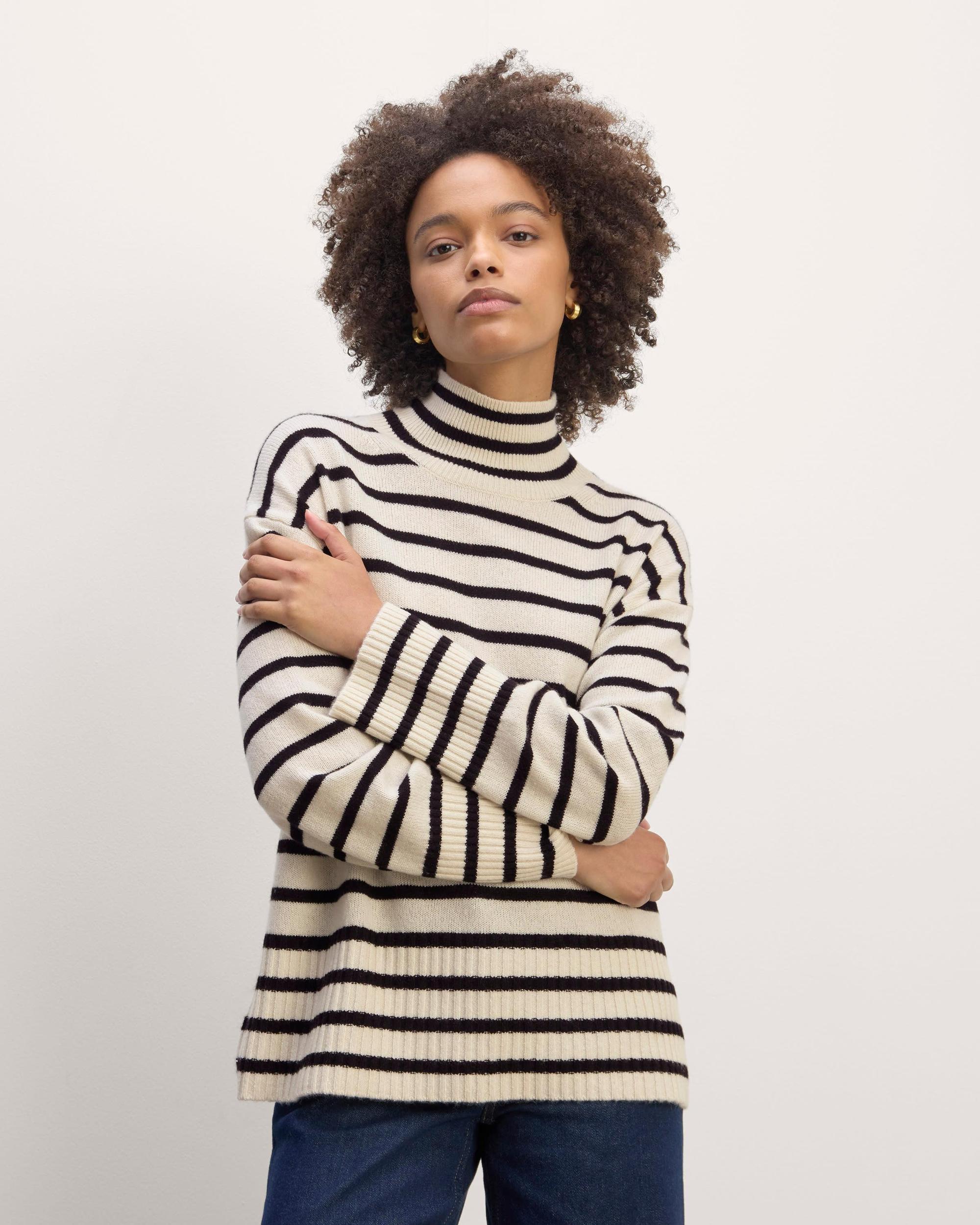 The Boxy Turtleneck in Cashmere Product Image