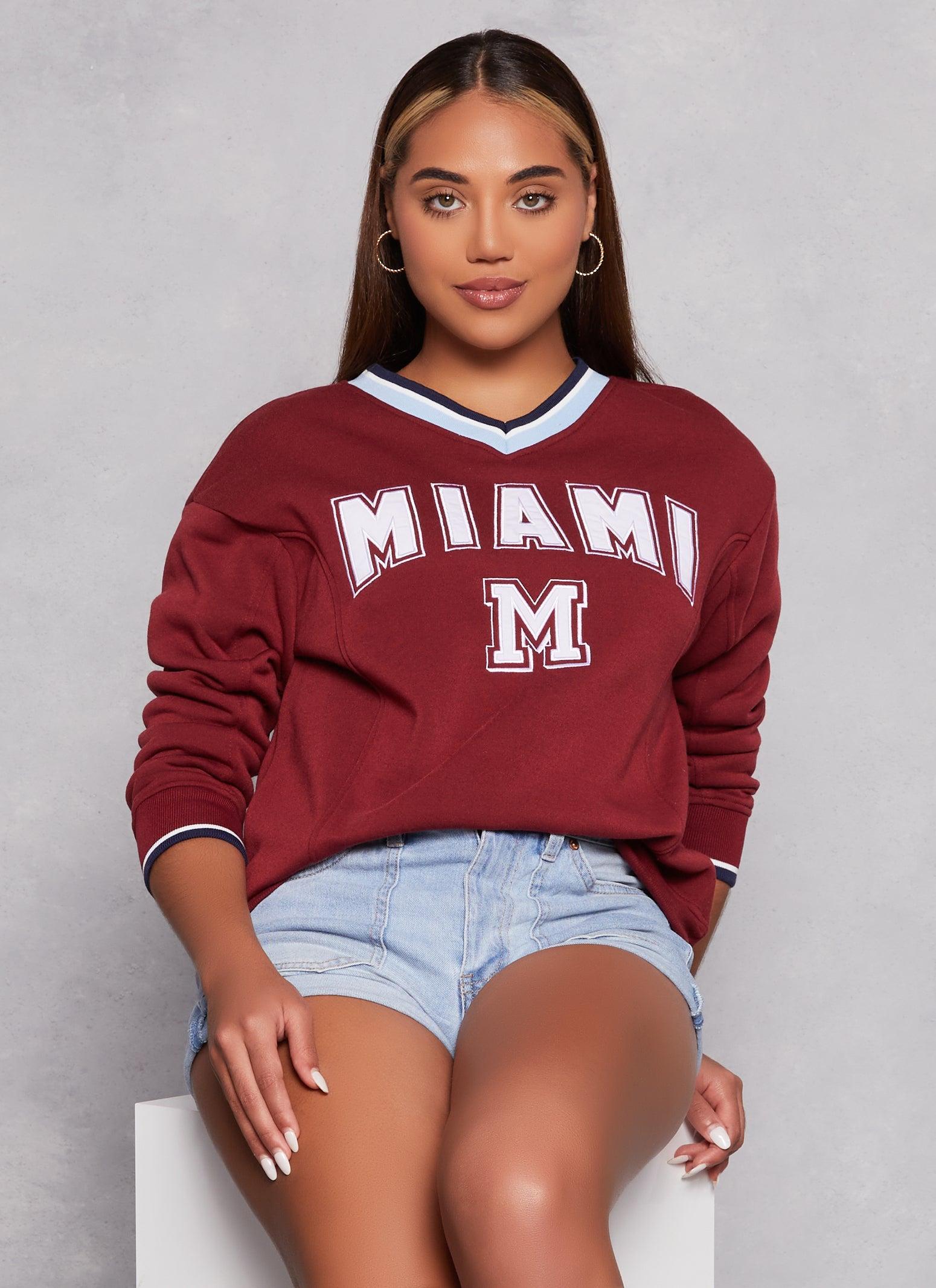 Womens City Graphic V Neck Pullover Sweatshirt Product Image