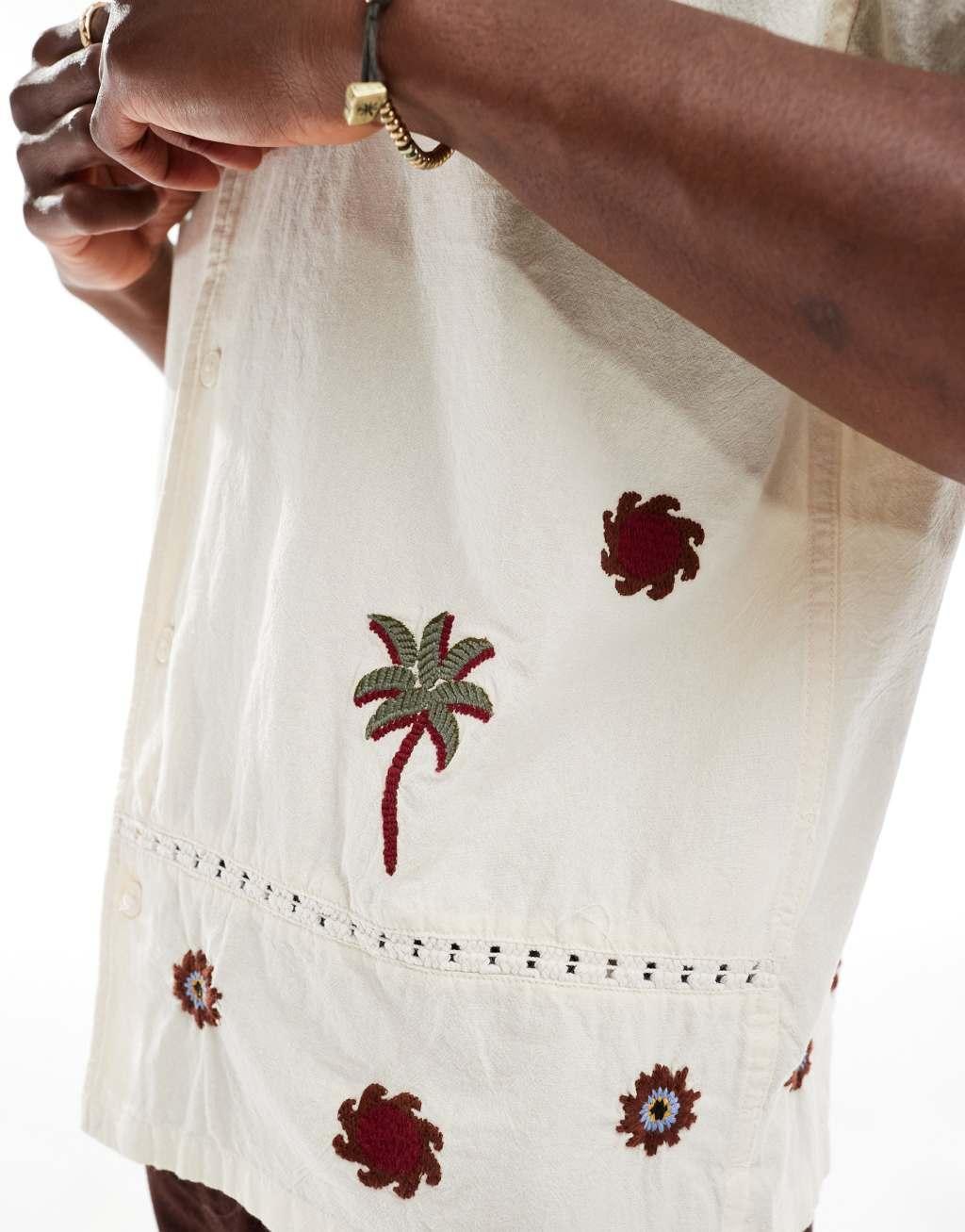 Bershka embroidered palm shirt in ecru Product Image