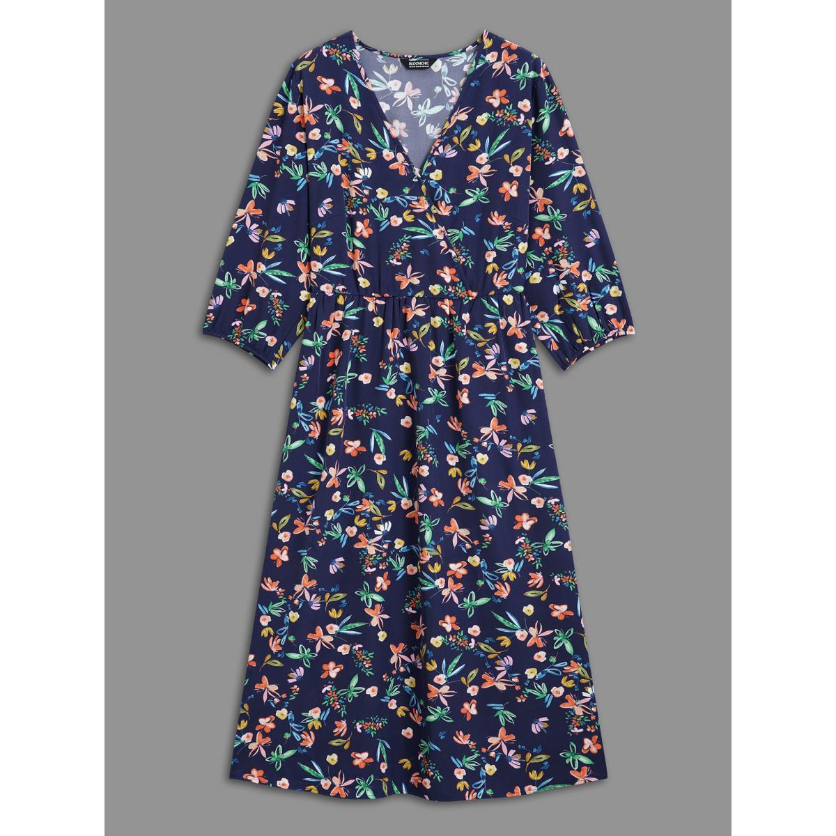 Plus Size Surplice Neck Floral Print Pocket Dress DarkBlue Women Elegant Non Overlap Collar Elbow-length sleeve Curvy BloomChic 26/4X Product Image