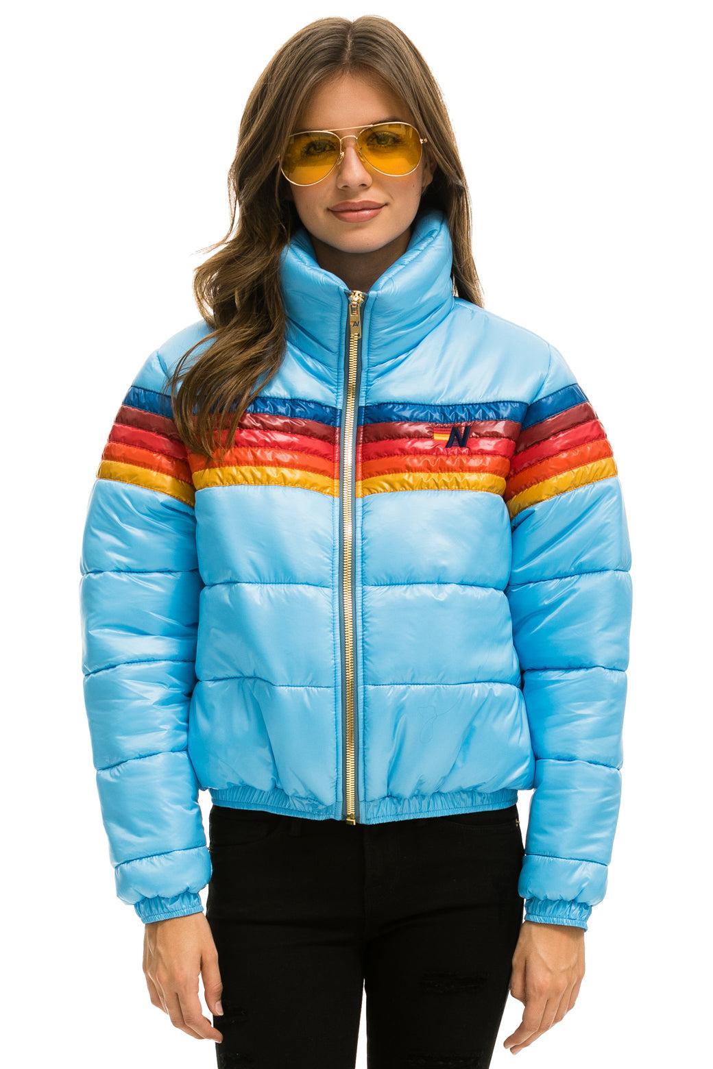 5 STRIPE LUXE APRES PUFFER JACKET - GLOSSY SKY Female Product Image