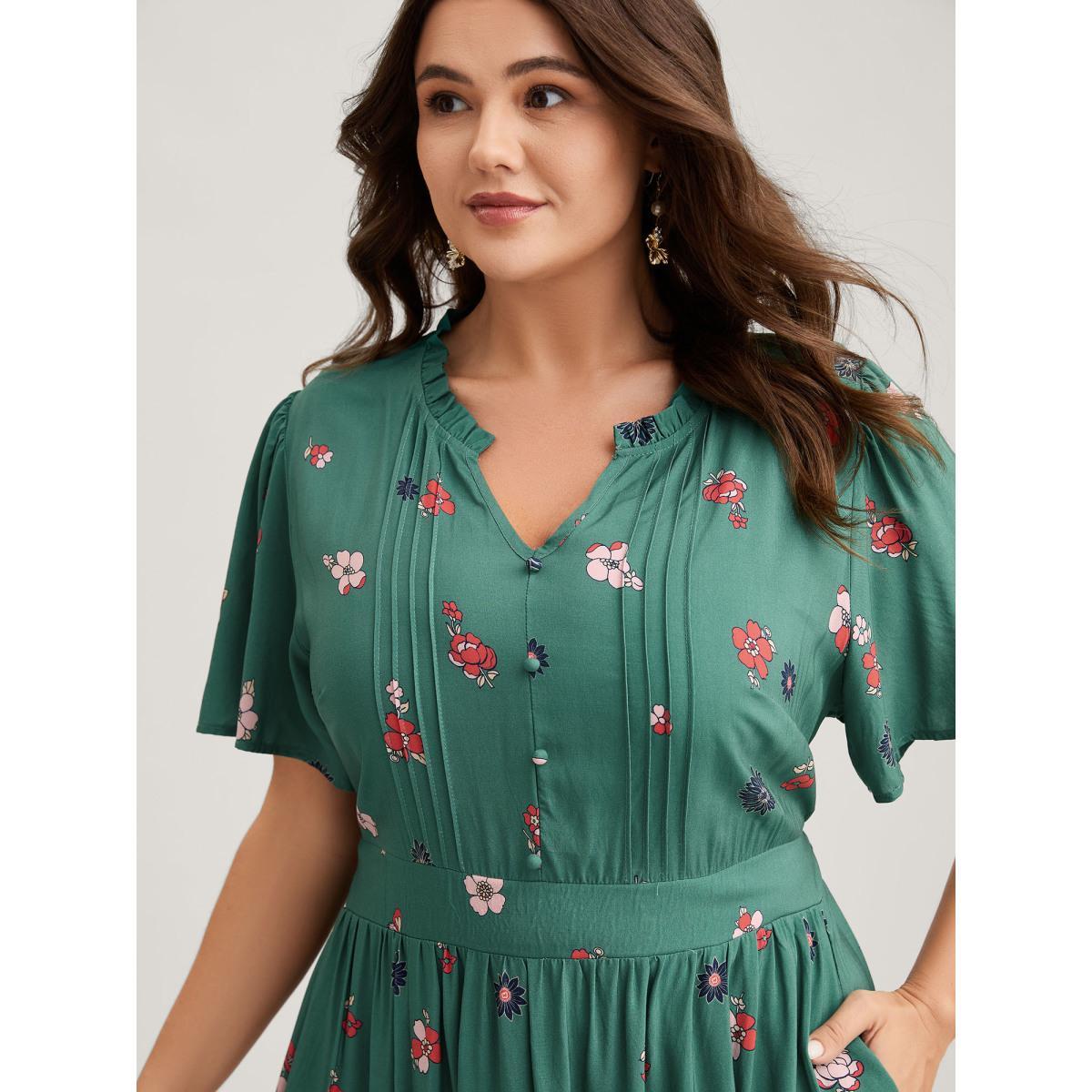 Plus Size Floral Pleated Notched Collar Midi Dress Emerald Women Flat collar with V-notch Short sleeve Curvy BloomChic 26/4X Product Image