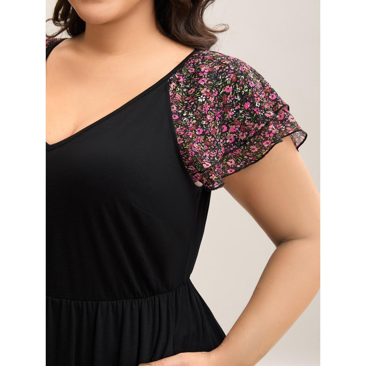 Plus Size Floral Sleeves Spliced Pockets Midi Dress Black Women V-neck Cap Sleeve Curvy BloomChic 10/M Product Image