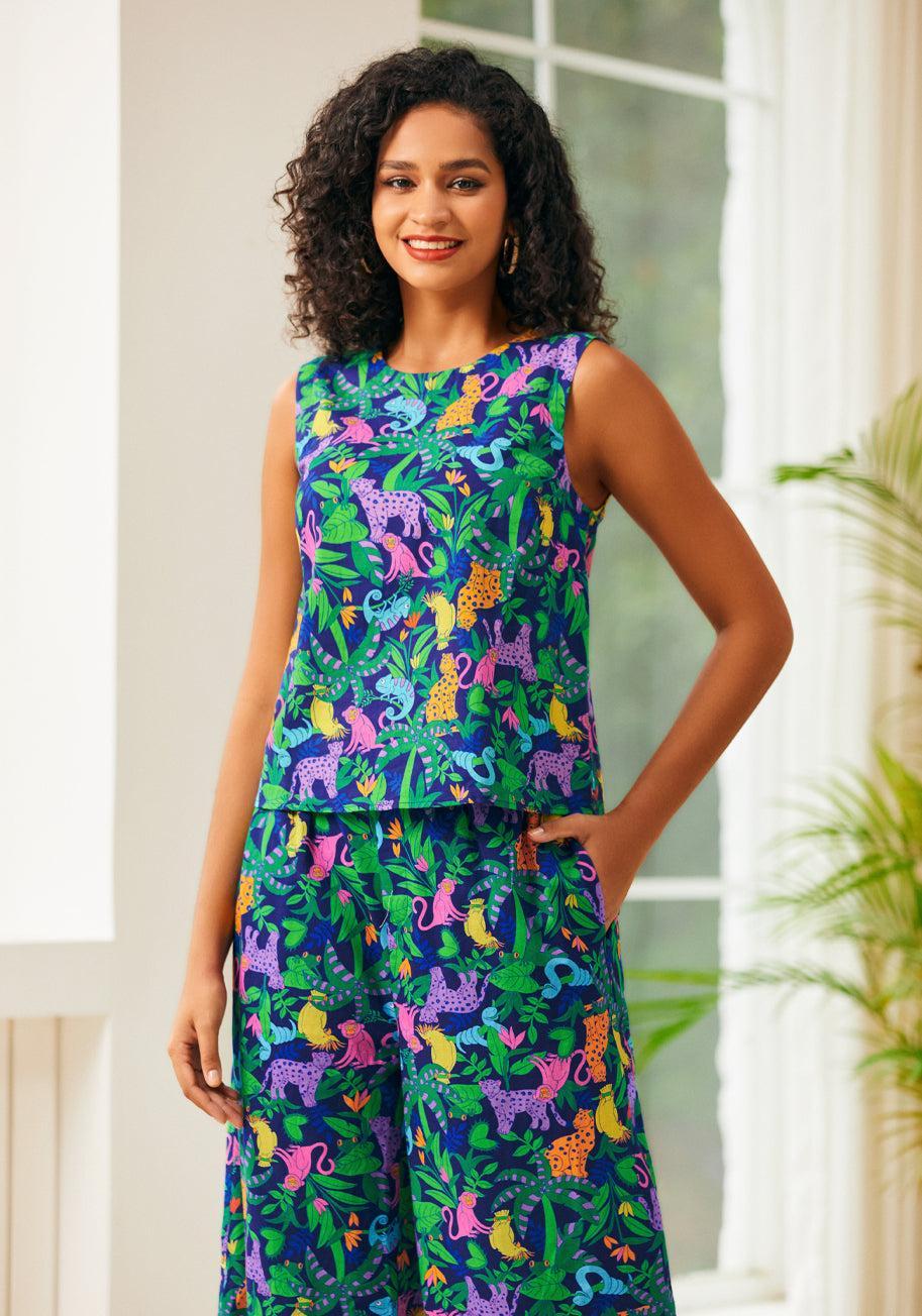 Sleeveless Scoop Neck Top Product Image