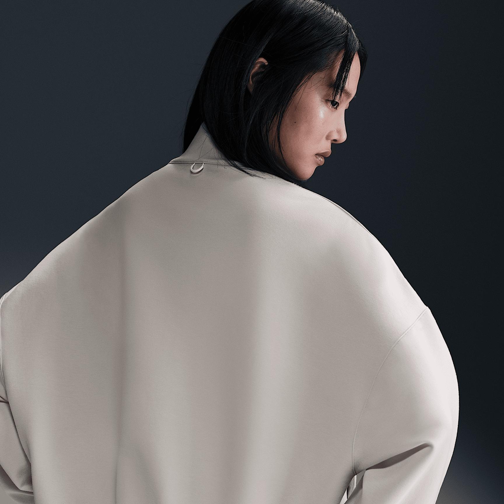 Nike Women's 24.7 ImpossiblySoft Dri-FIT Oversized 1/2-Zip Top Product Image