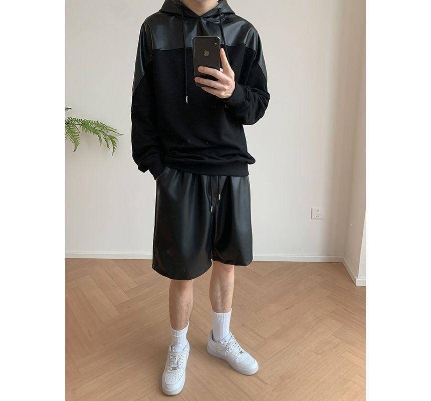 Drawstring Waist Plain Faux Leather Bermuda Shorts Product Image