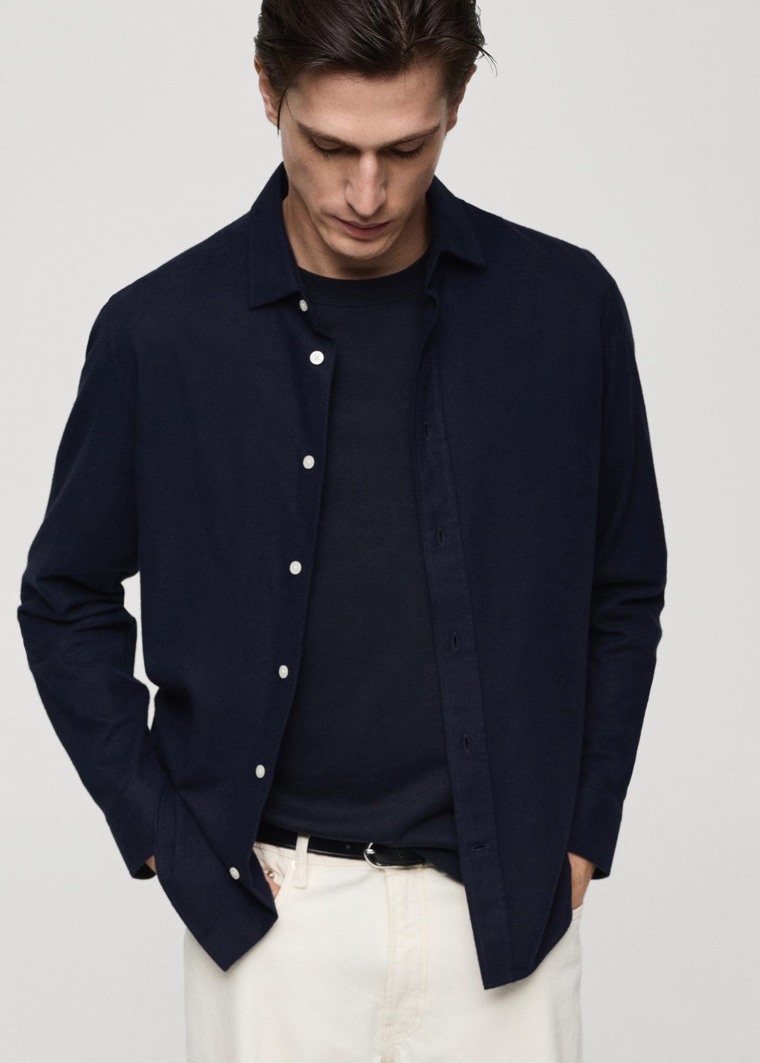 100% cotton flannel regular-fit shirt - Men | MANGO USA Product Image