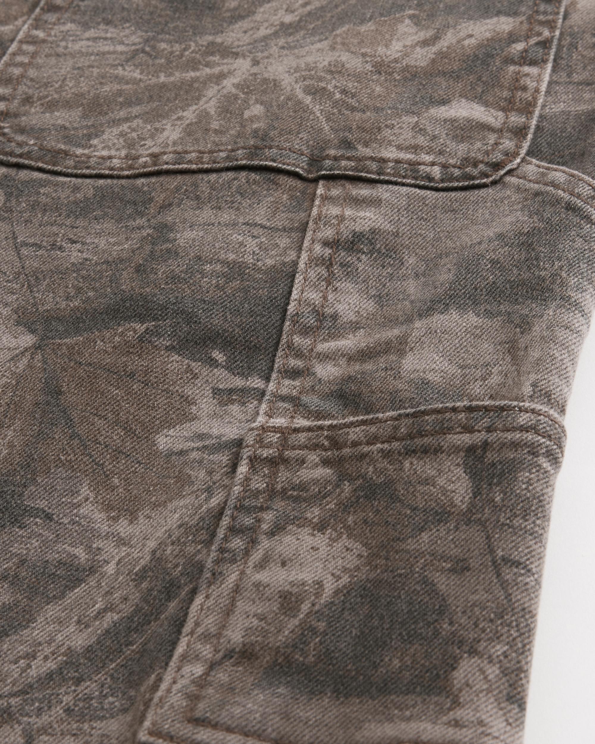 Camo Baggy Painter Jeans Product Image