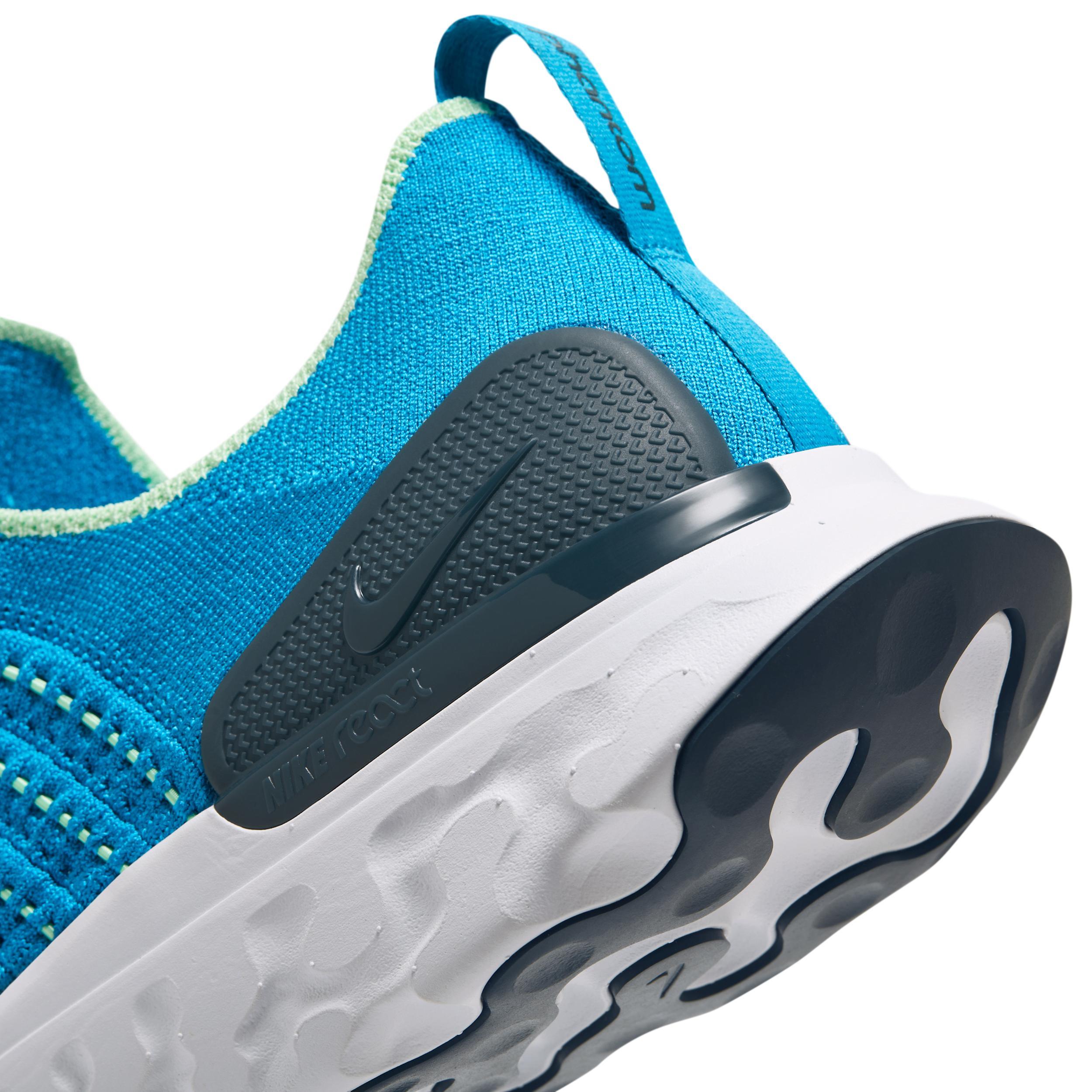 Nike Men's Phantom Run 2 Road Running Shoes Product Image