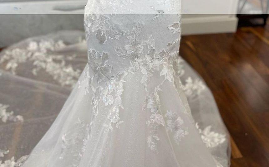 Spaghetti Strap Sweetheart Neckline Lace Trained A-Line Wedding Gown Product Image