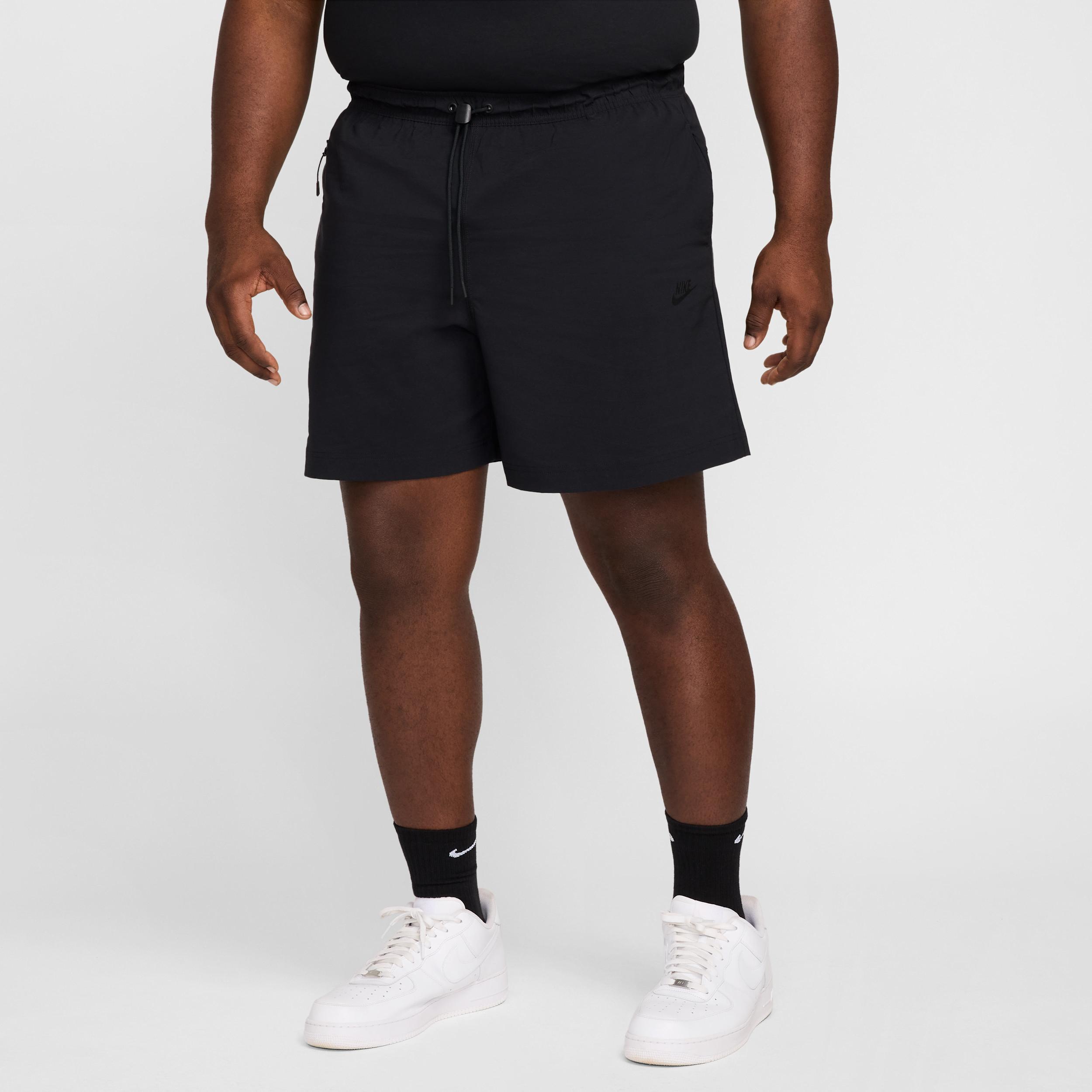 Nike Men's Tech Woven Shorts Product Image