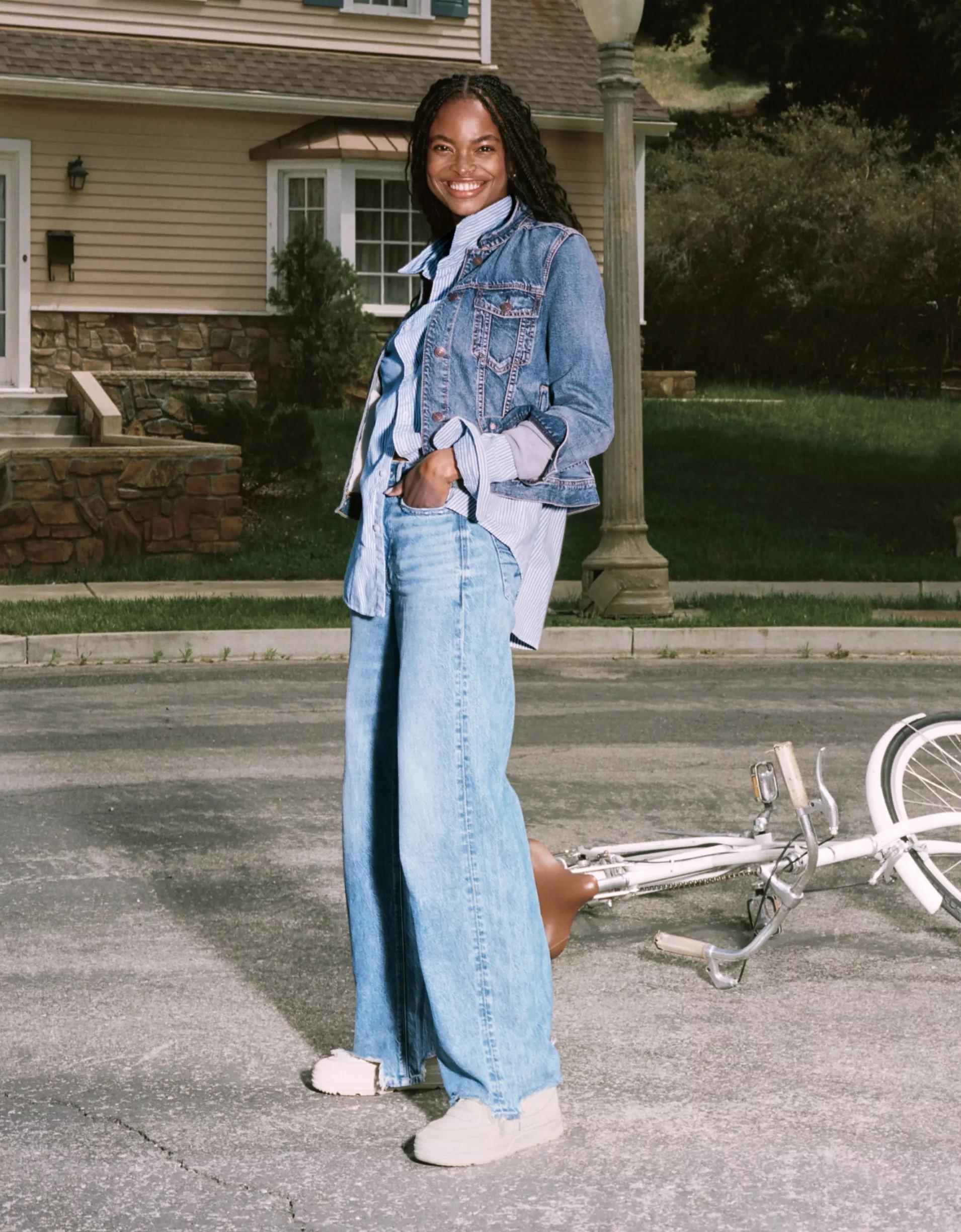 AE Dreamy Drape Super High-Waisted Baggy Wide-Leg Jean Product Image