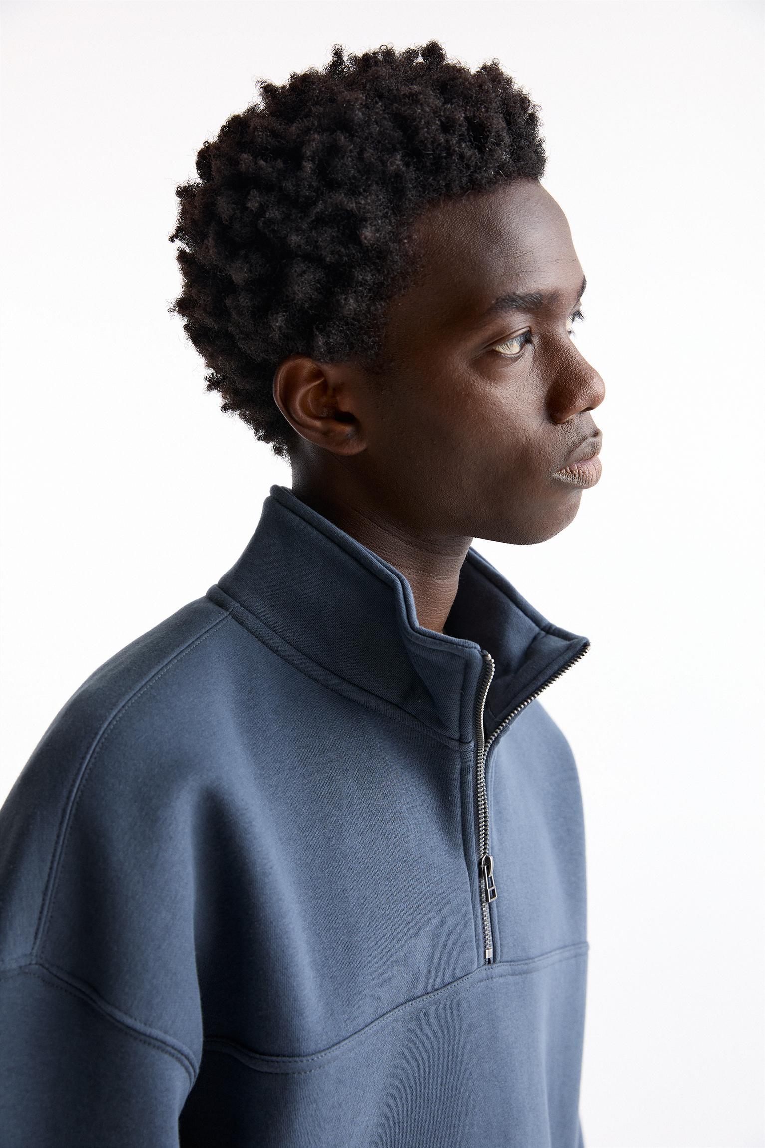 Quarter-zip sweatshirt Product Image