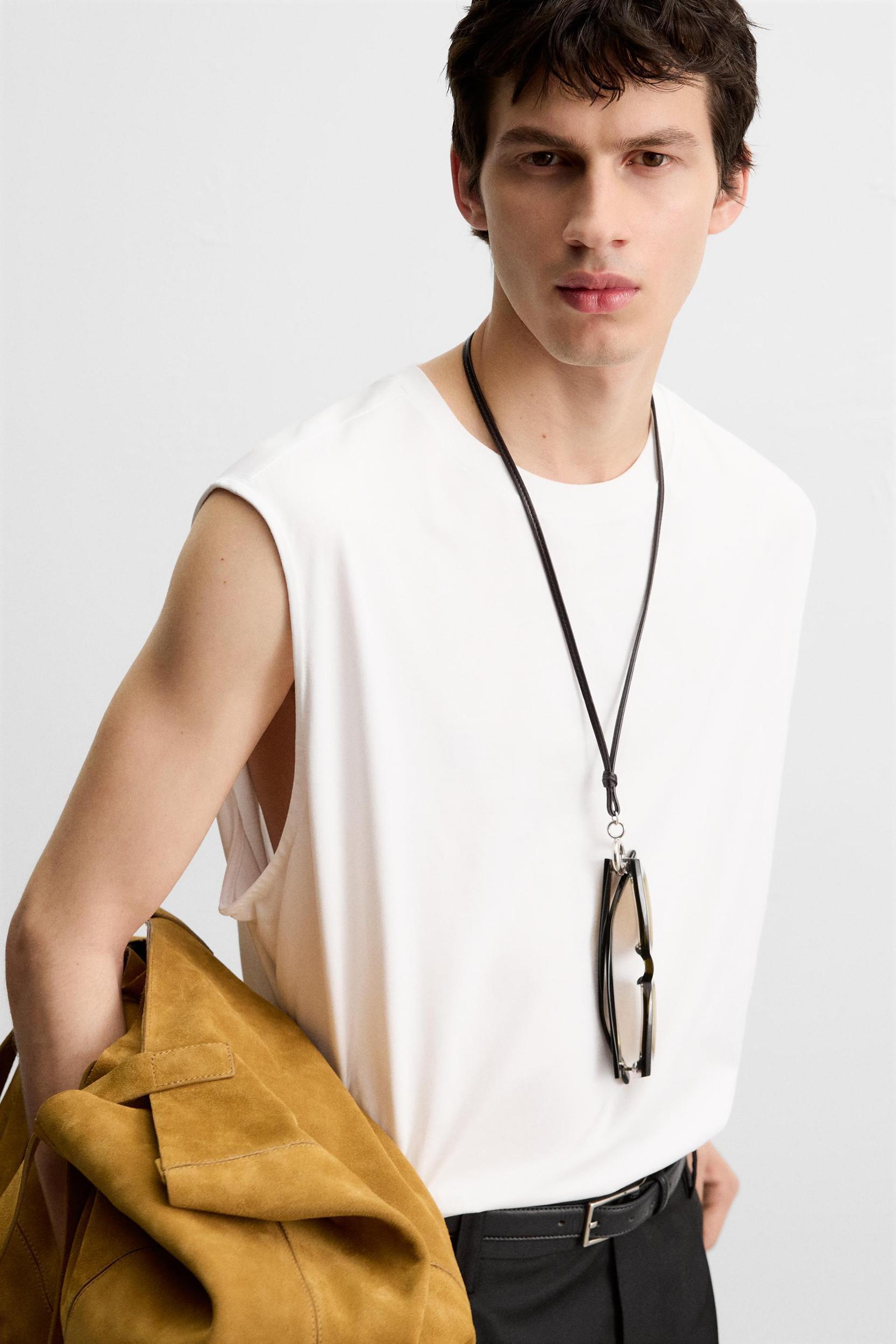 RELAXED FIT TANK TOP Product Image
