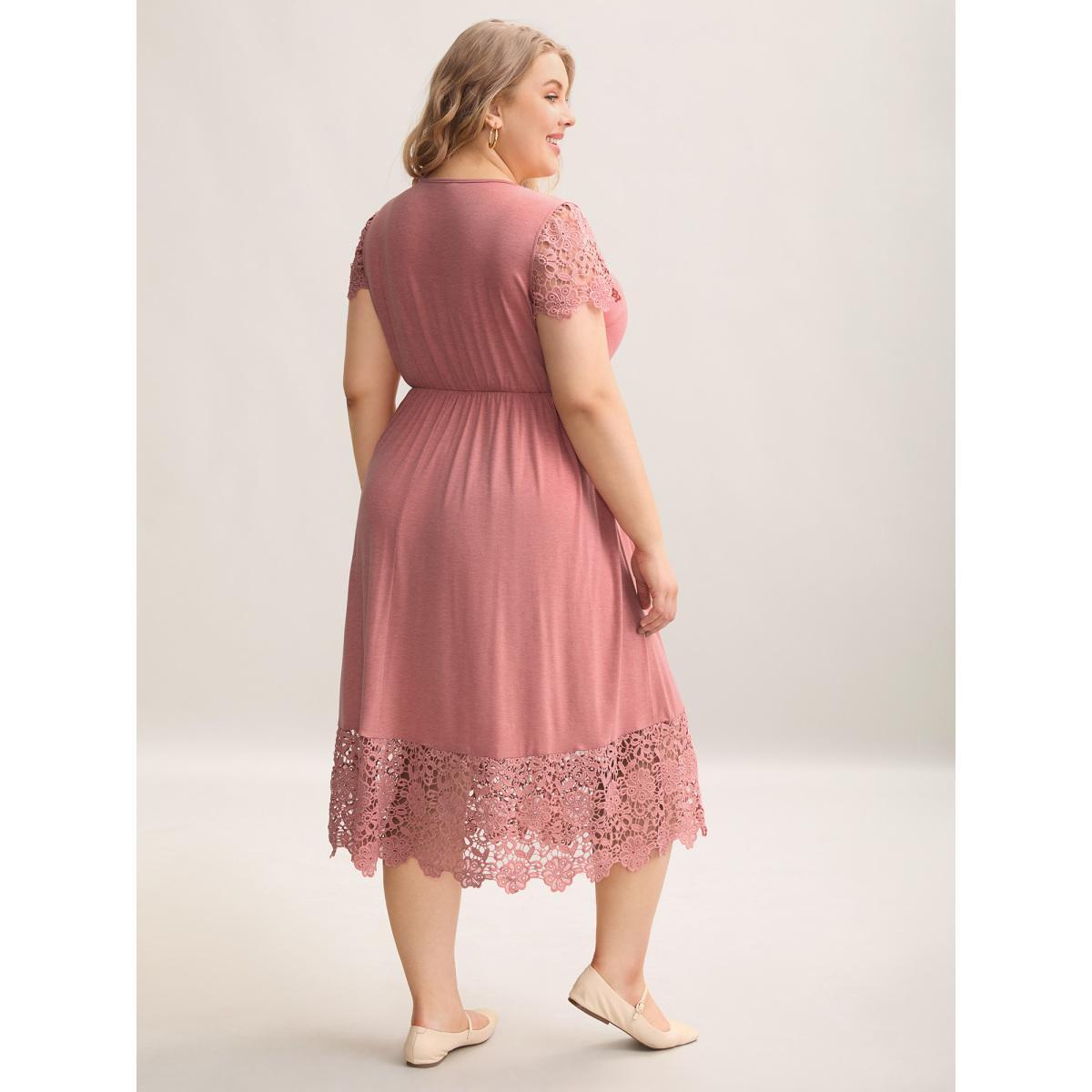 Plus Size Stretchy Waist Lace Pockets Midi Dress DustyPink Women Elegant Woven ribbon&lace trim Knit Dresses Bloomchic 22-24/3X Product Image