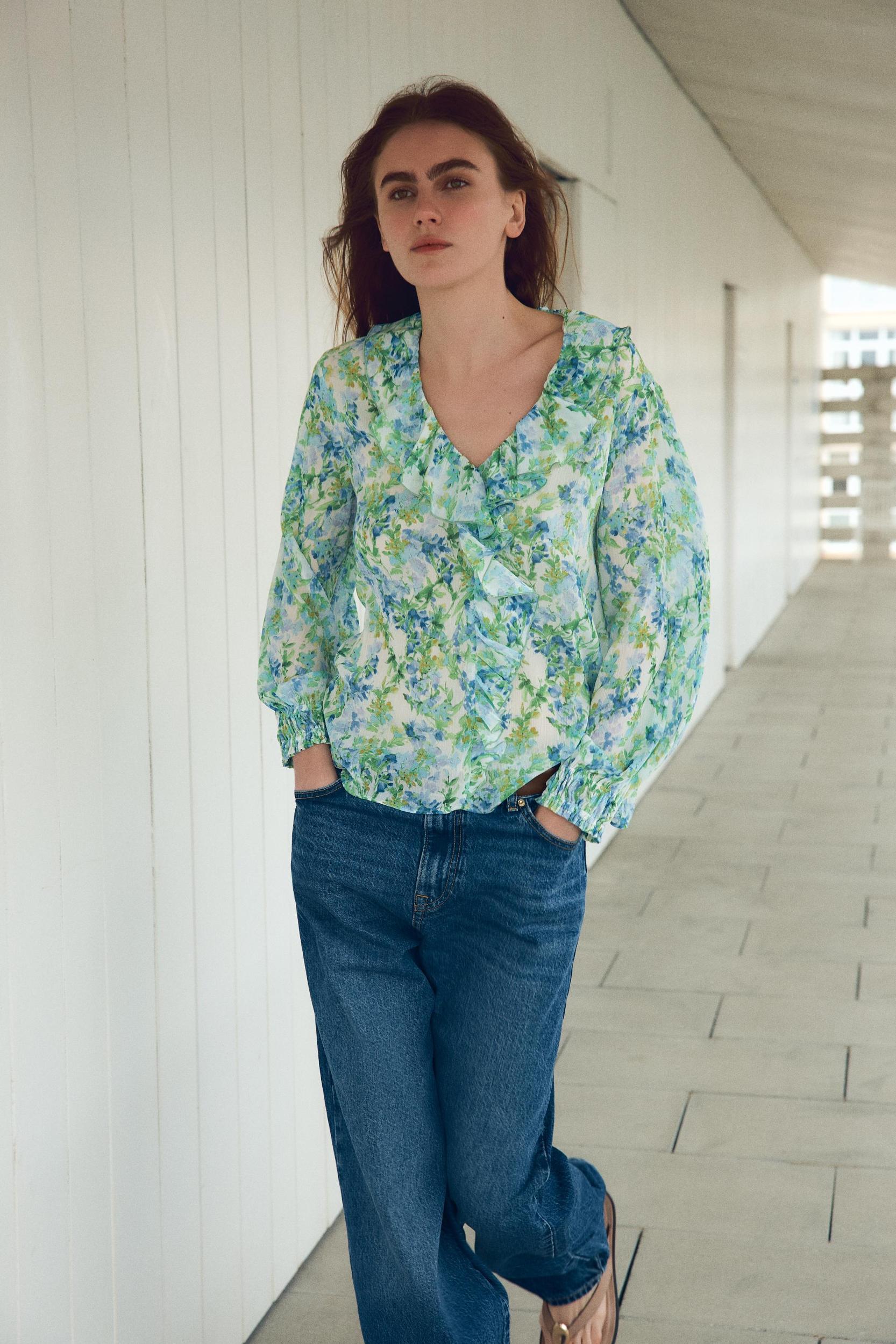 FLORAL PRINT SHIRT WITH RUFFLES Product Image