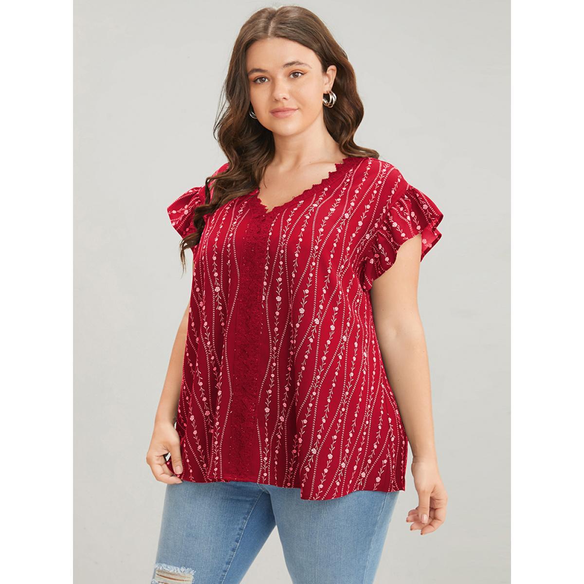 Plus Size Scarlet Floral Contrast Lace Ruffle Trim Blouse Women Elegant Short sleeve V-neck Dailywear Blouses BloomChic 28/5X Product Image