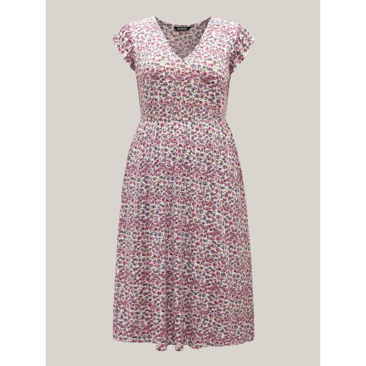Plus Size Ditsy Floral Flutter Sleeve Pockets Midi Dress Blush Women V-neck Cap Sleeve Curvy BloomChic 30/6X Product Image