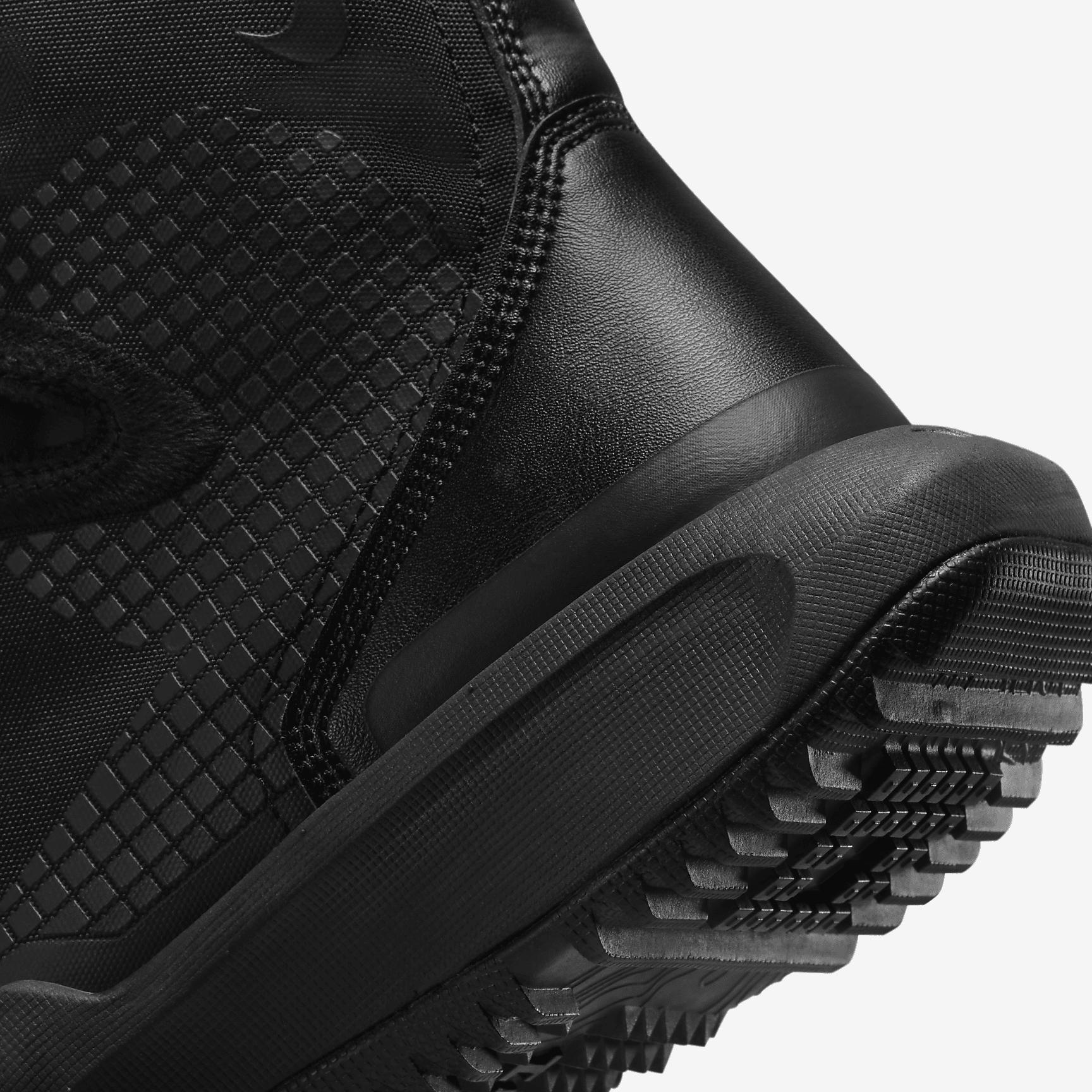 Nike Men's SFB B2 Boots Product Image