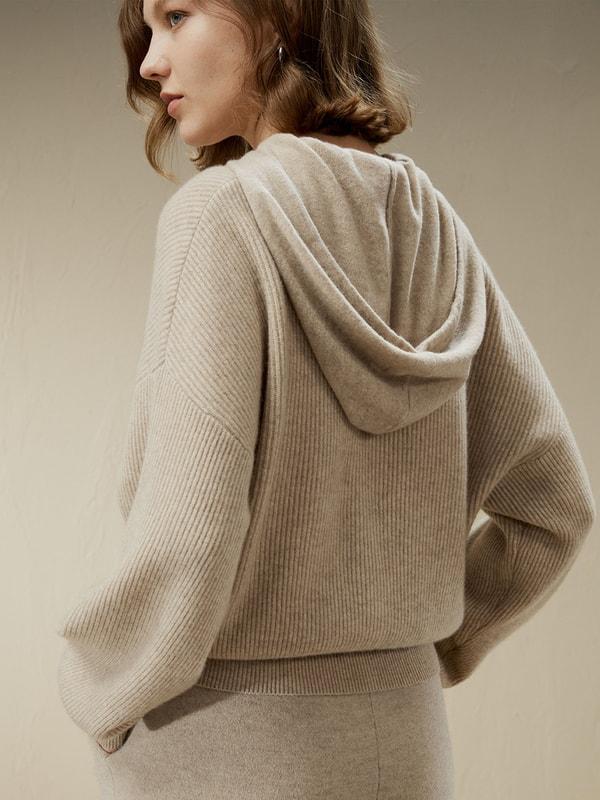 Eshe 2-in-1 Cashmere Detachable Hoodie Product Image