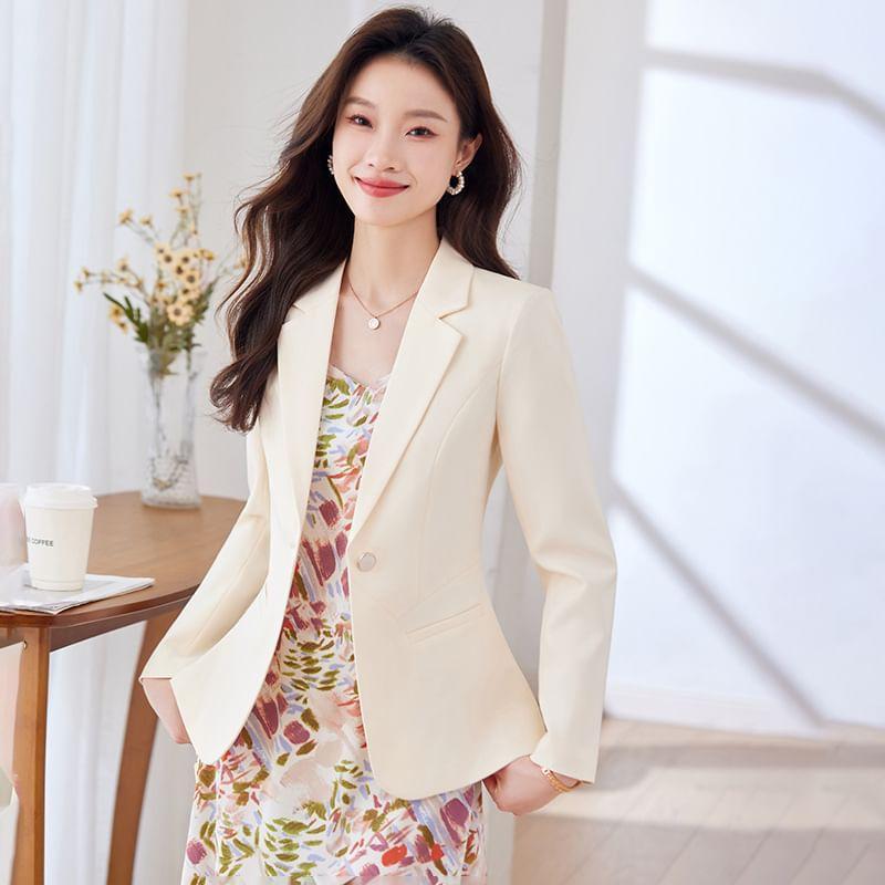 Notch Lapel Plain Single-Button Blazer Product Image