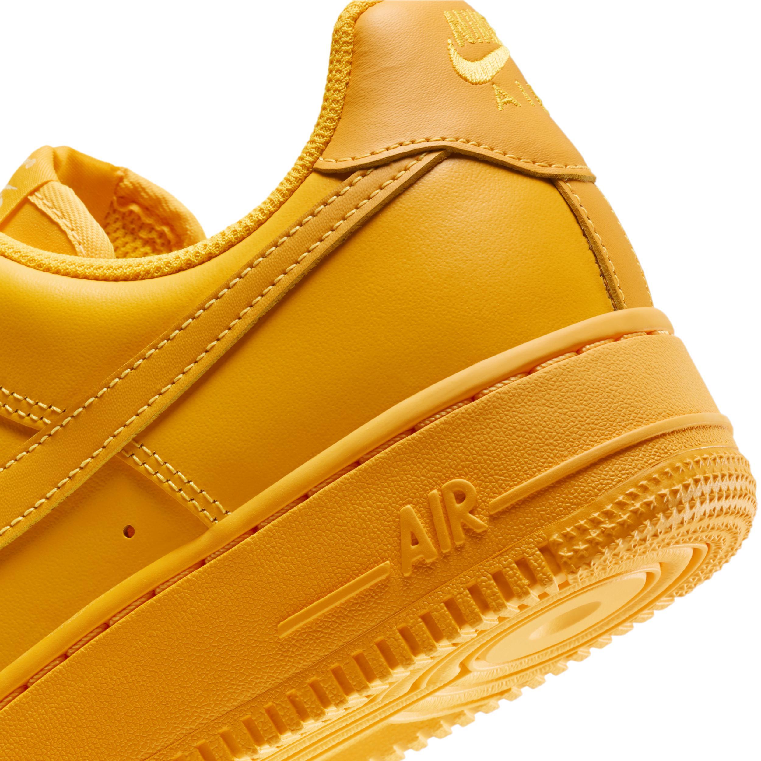 Nike Women's Air Force 1 '07 Shoes Product Image