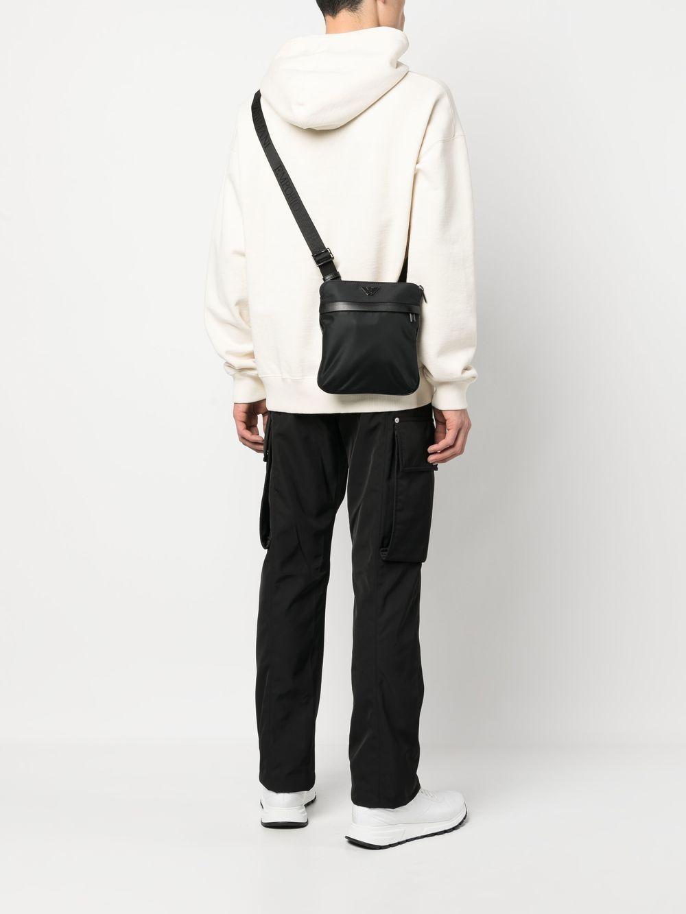Flat cross body bag Product Image