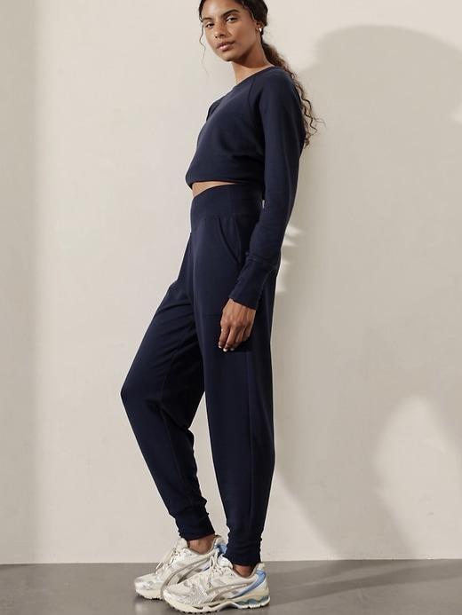 Coaster Luxe High Rise Jogger Product Image