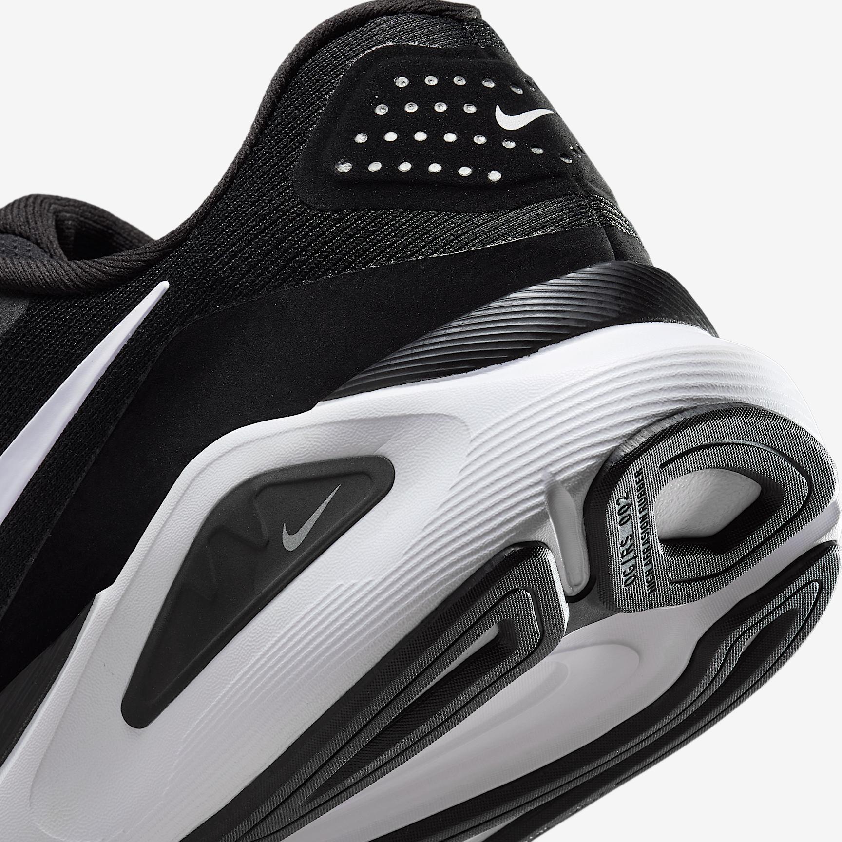 Nike Women's Structure 26 Road Running Shoes (Extra Wide) Product Image