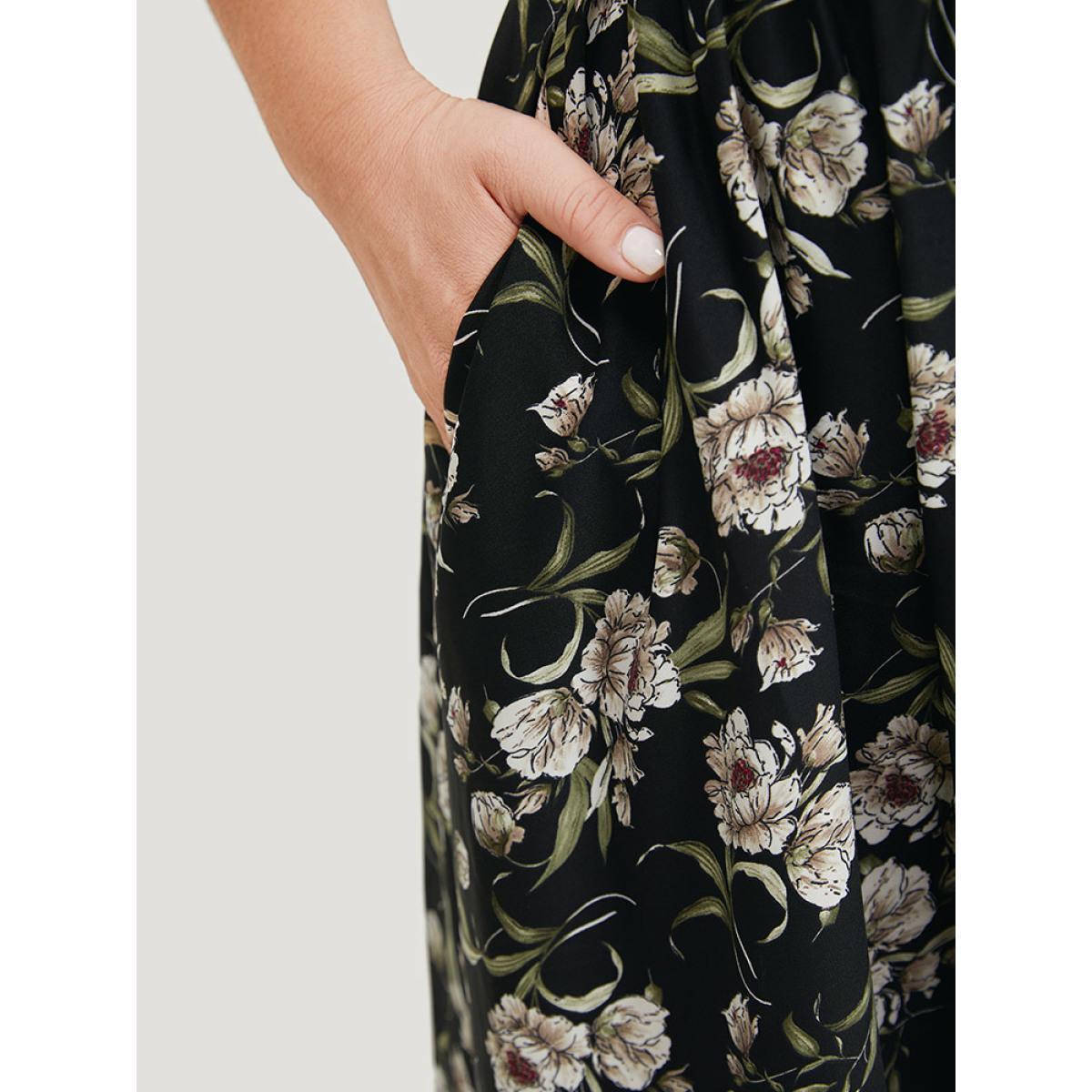 Plus Size Floral Print Pocket Elastic Waist Hanky Hem Skirt Women BlackFlower Elegant Printed No stretch Dailywear Skirts BloomChic 12/L Product Image