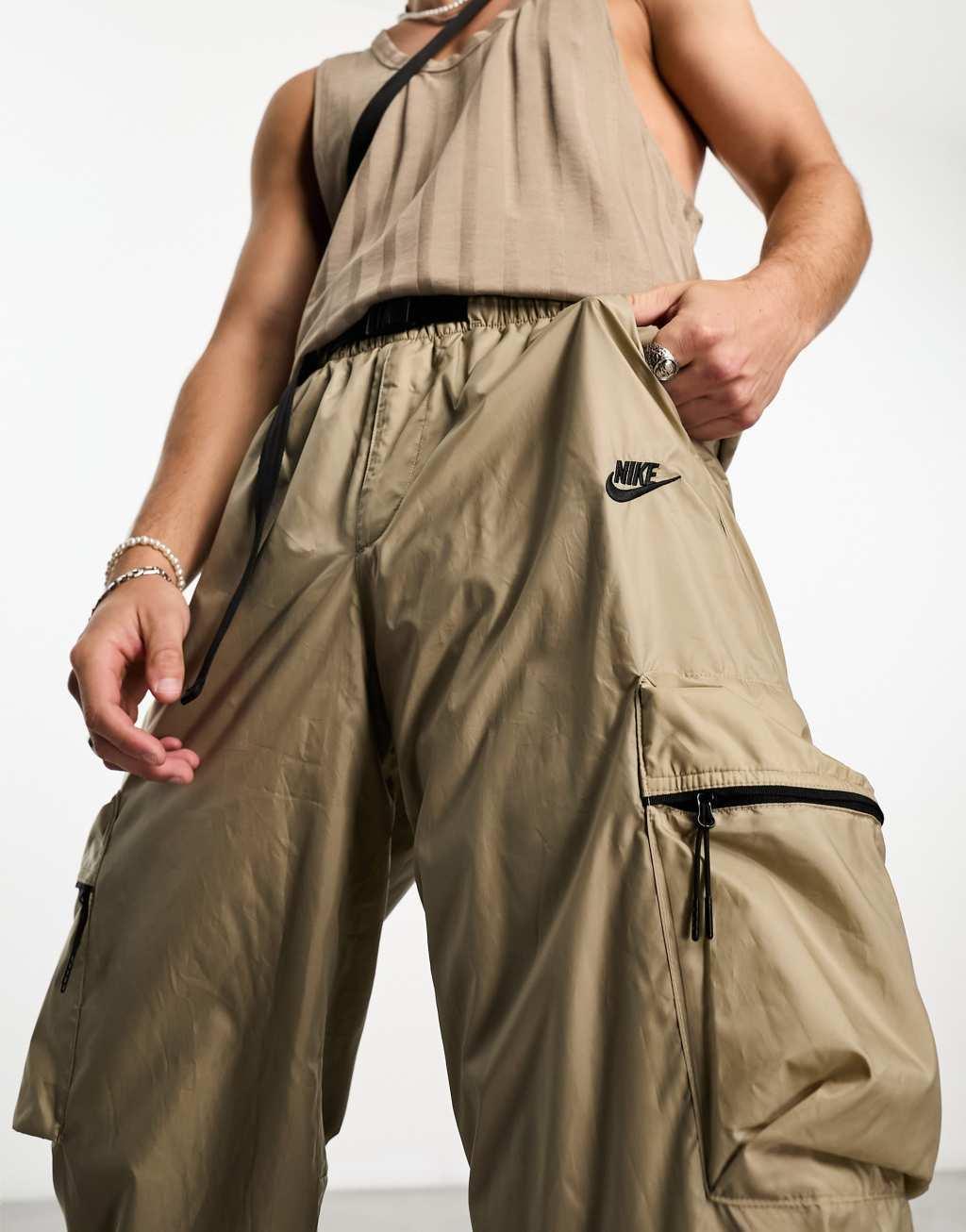 Nike Tech Essentials wind sweatpants Product Image