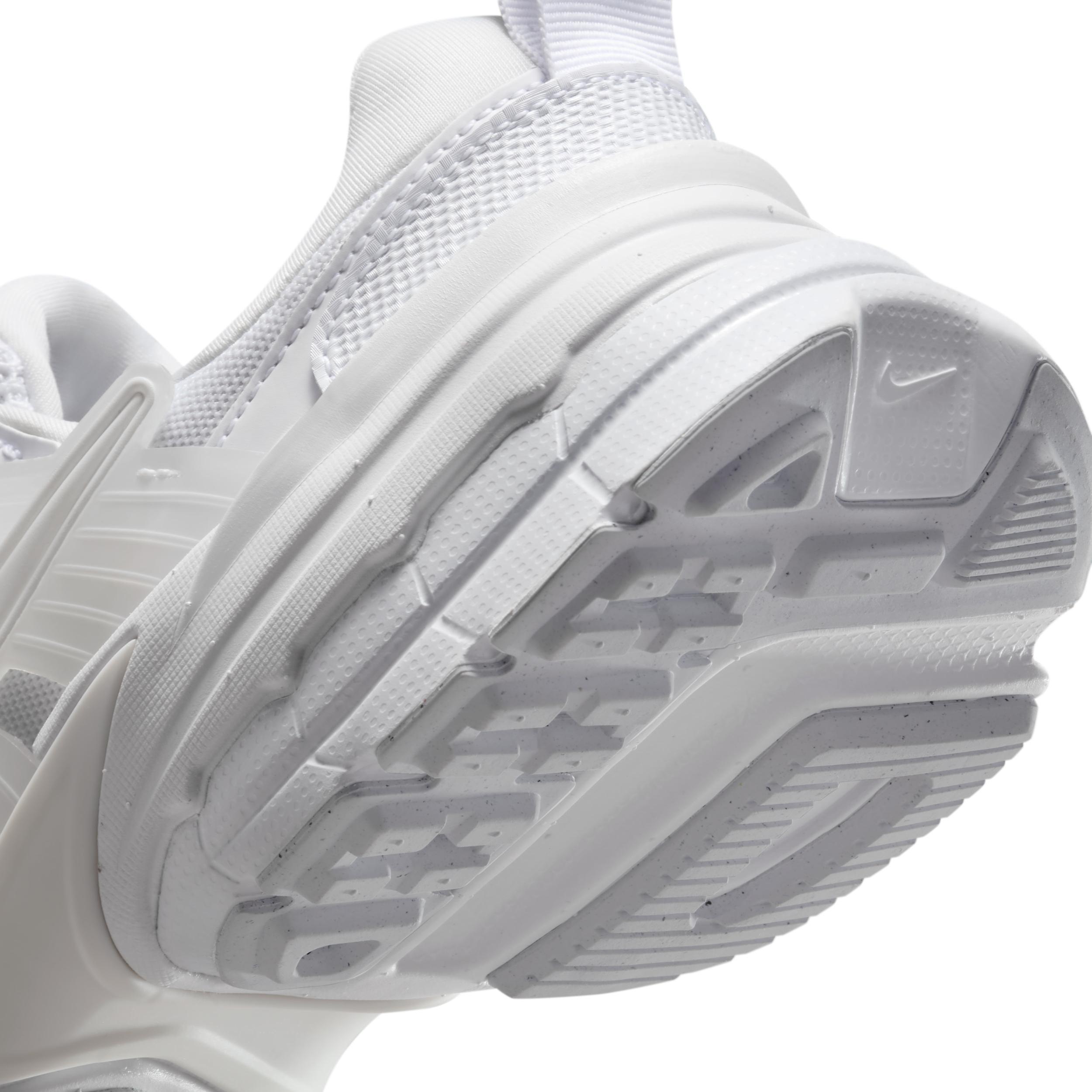Nike Women's V2K Run Shoes Product Image