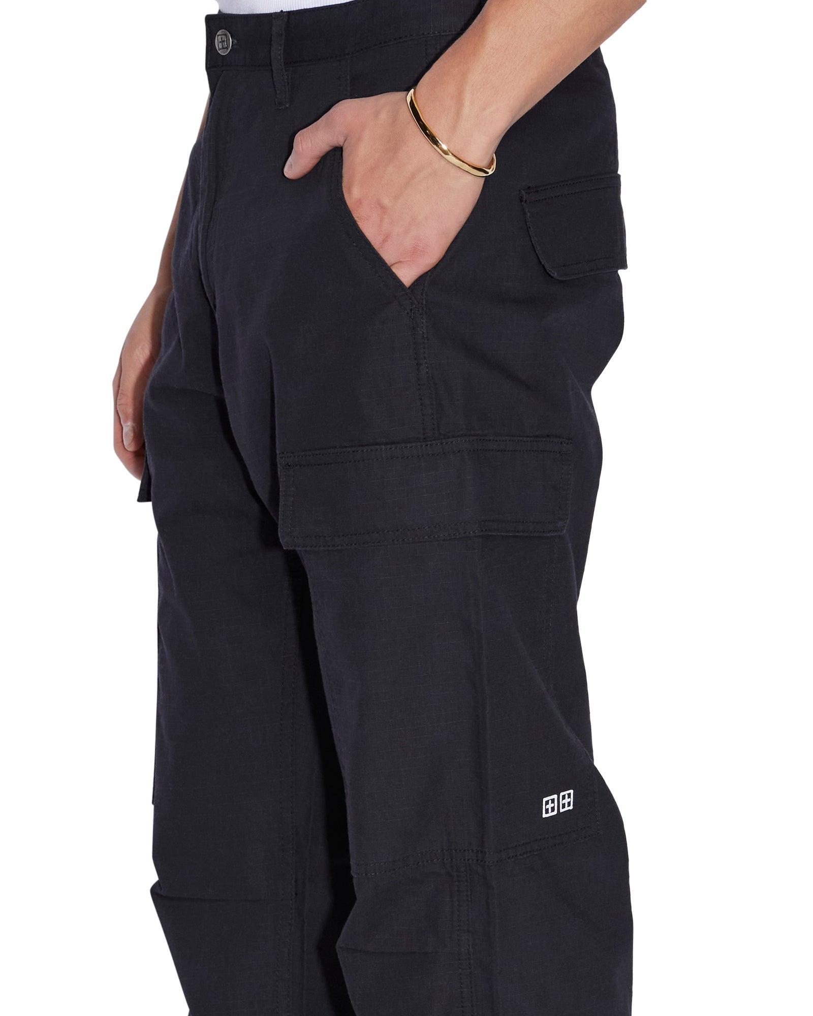 FUGITIVE CARGO PANT BLACK Male Product Image