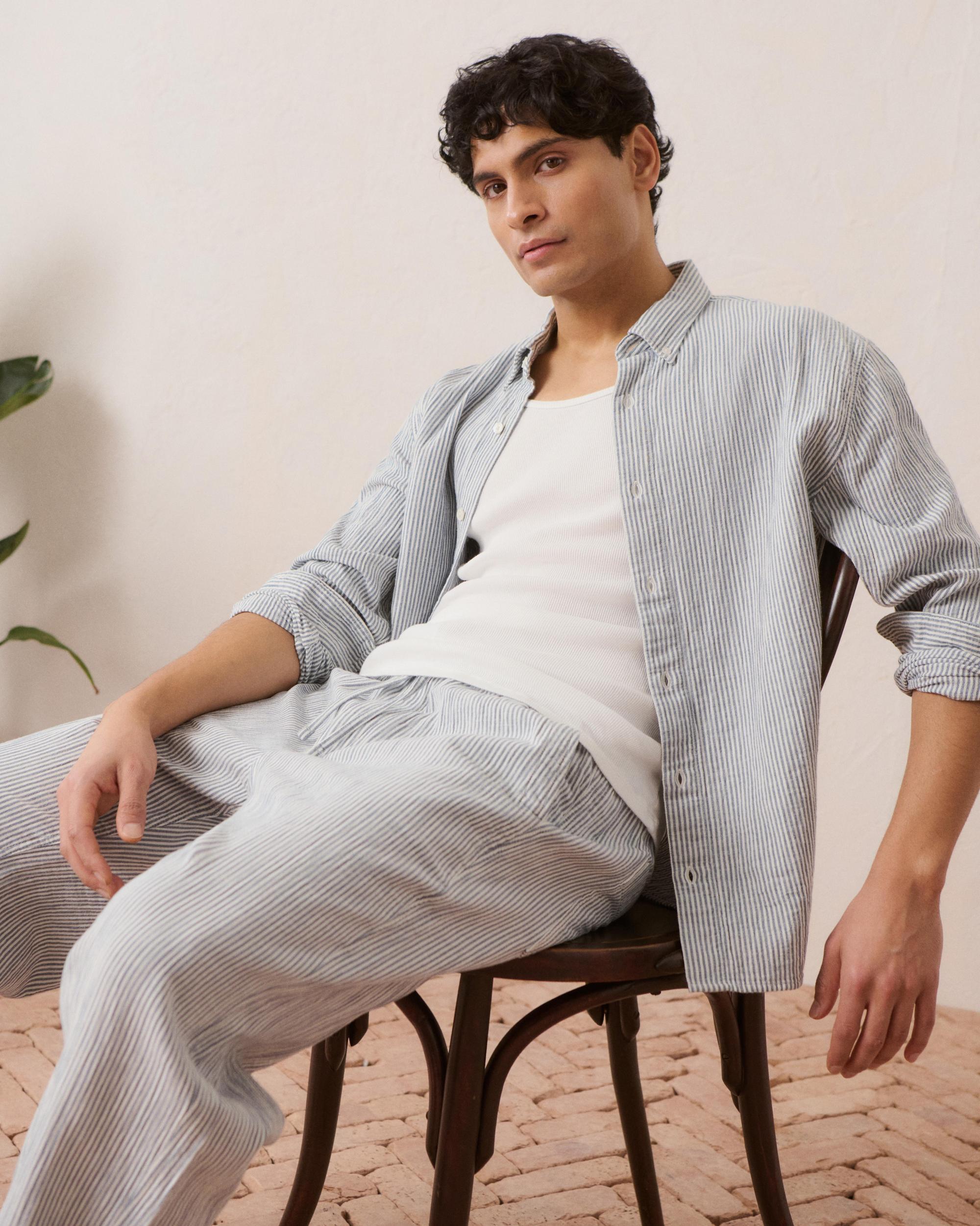 A&F Breezy Shirt Product Image