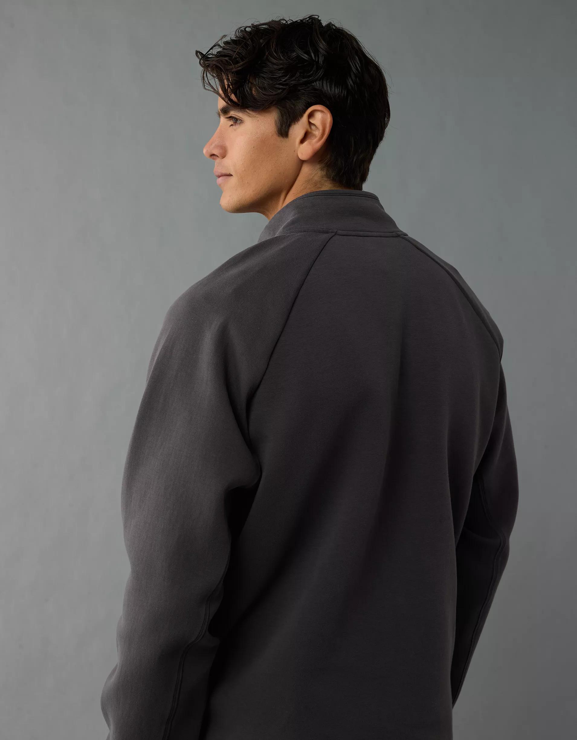 AE 24/7 Tech Fleece Quarter-Zip Sweatshirt Product Image